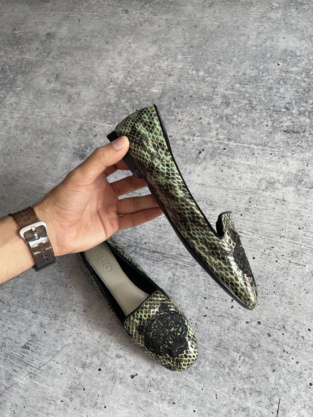 Kenzo Kenzo Green Loafers Size 35 - Snake Skin Effect with Tiger Size US 4 / IT 34 - 12 Thumbnail