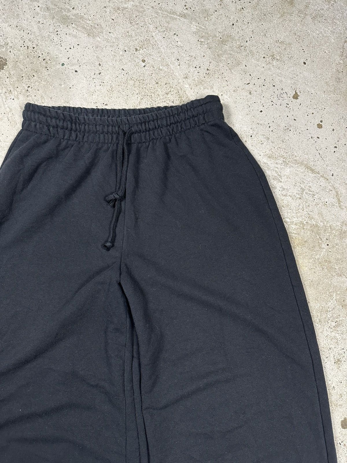 Japanese Brand × Vintage Vintage Y2K ULTRA BAGGY Black Sweatpants Wide Legs Loose Size US 34 / EU 50 - 6 Thumbnail