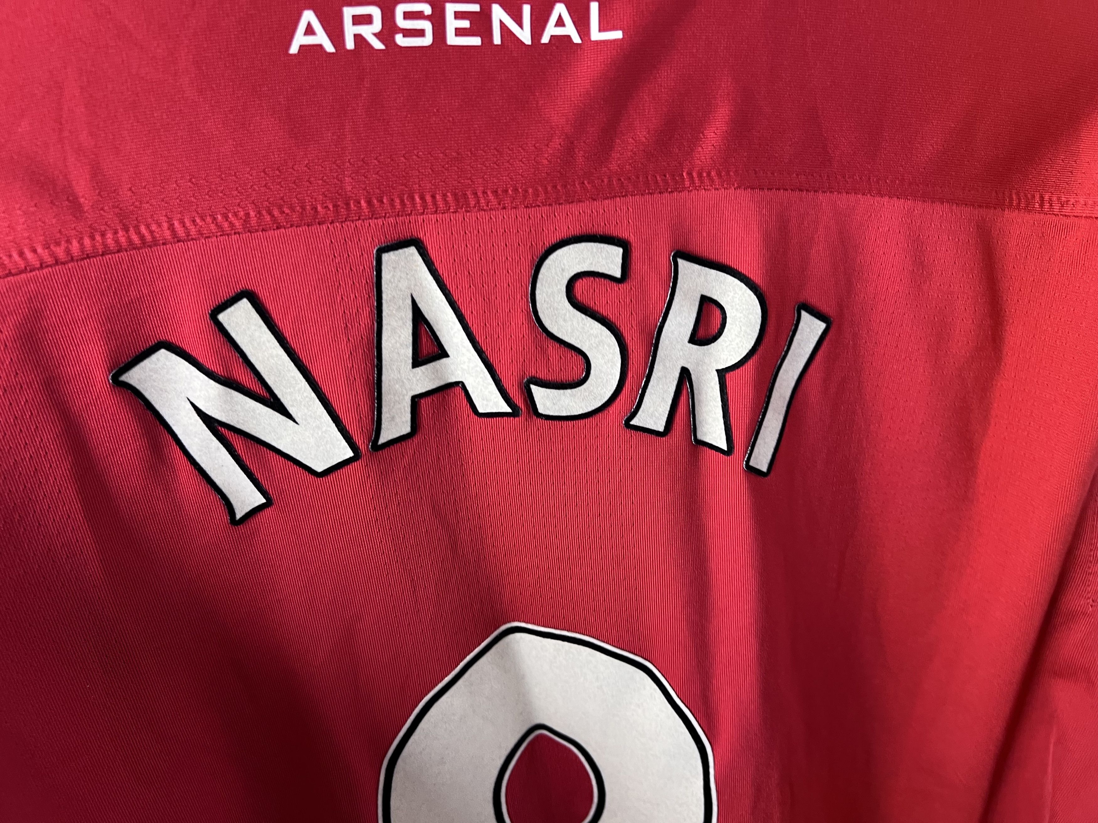 Nike NASRI #8 ARSENAL 2010 2011 HOME FOOTBALL SHIRT SOCCER JERSEY Size US L / EU 52-54 / 3 - 3 Thumbnail