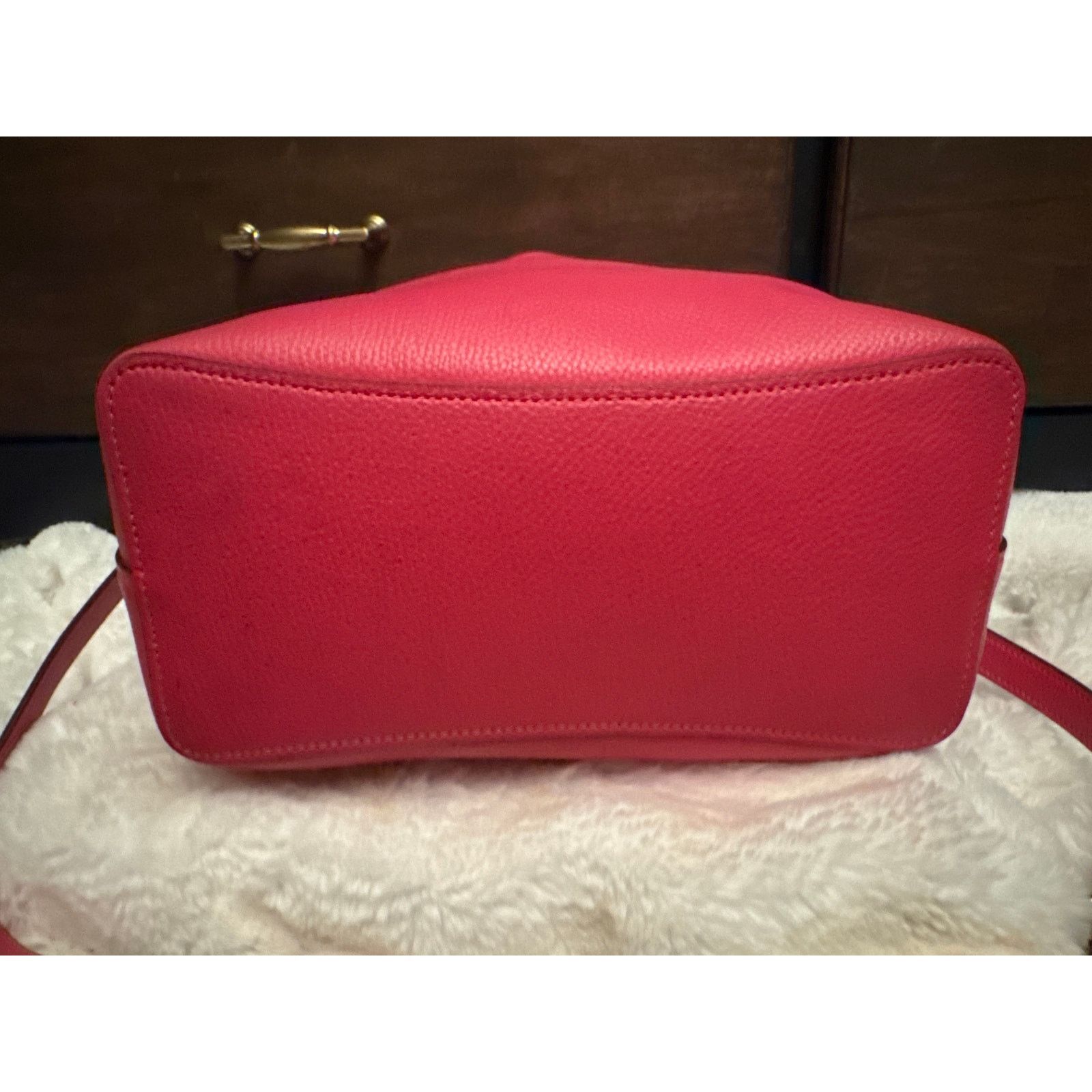 Coach Dark Pink Strawberry Coach Bucket bag Size ONE SIZE - 9 Thumbnail