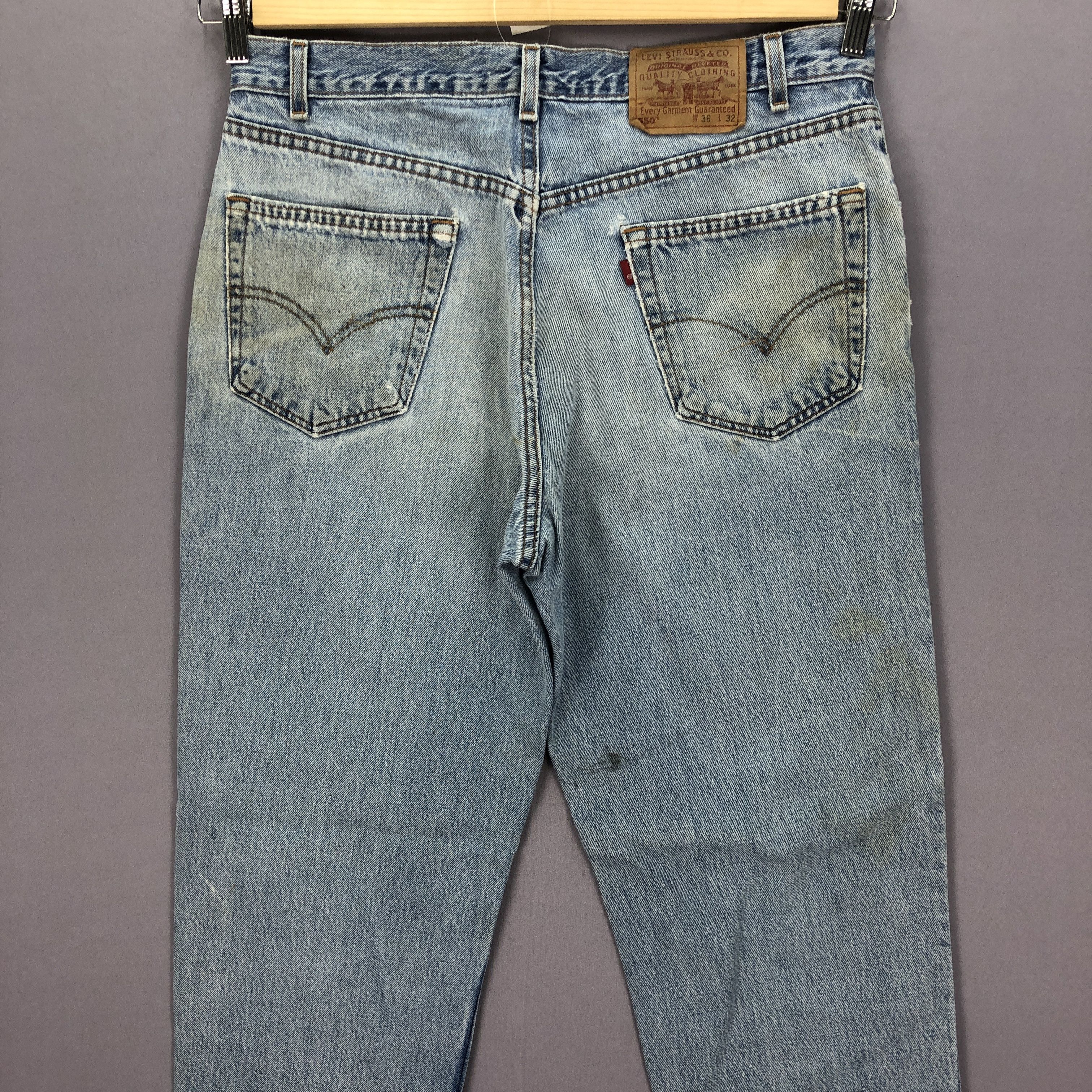 Levi's Vintage Levis 550 Light Wash Jeans Distressed Levi's Denim Size US 32 / EU 48 - 4 Thumbnail