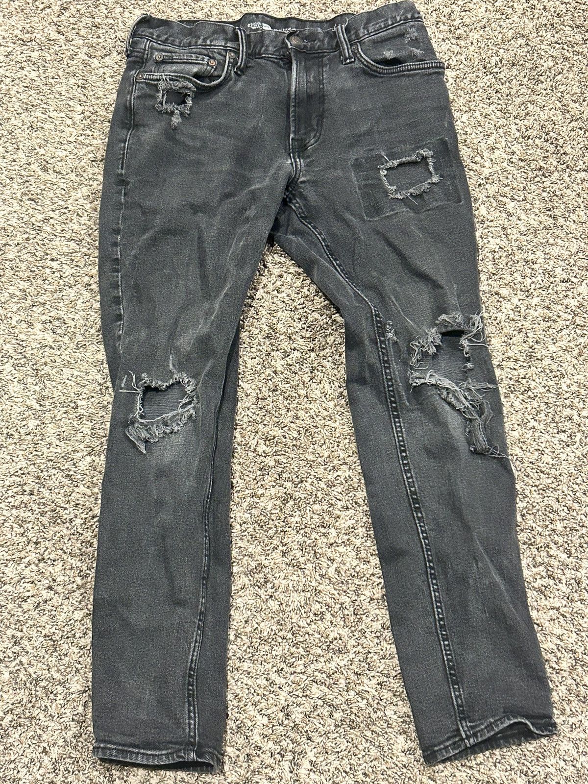 Old Navy distressed denim Size US 31 - 1 Thumbnail