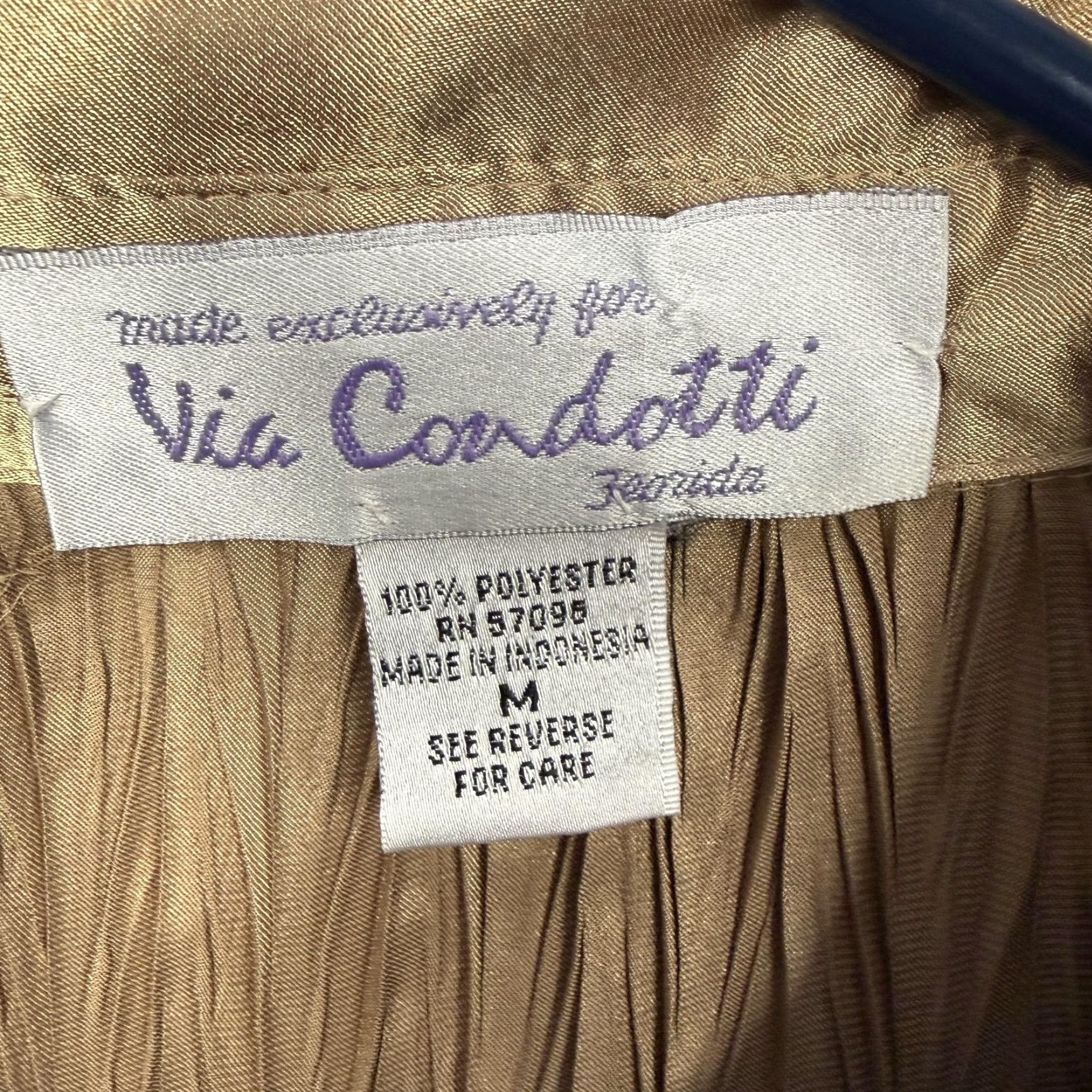 Vintage VIA CONDOTTI Blouse Gold Pleated Button Up M Women’s Party Top Size M / US 6-8 / IT 42-44 - 4 Thumbnail