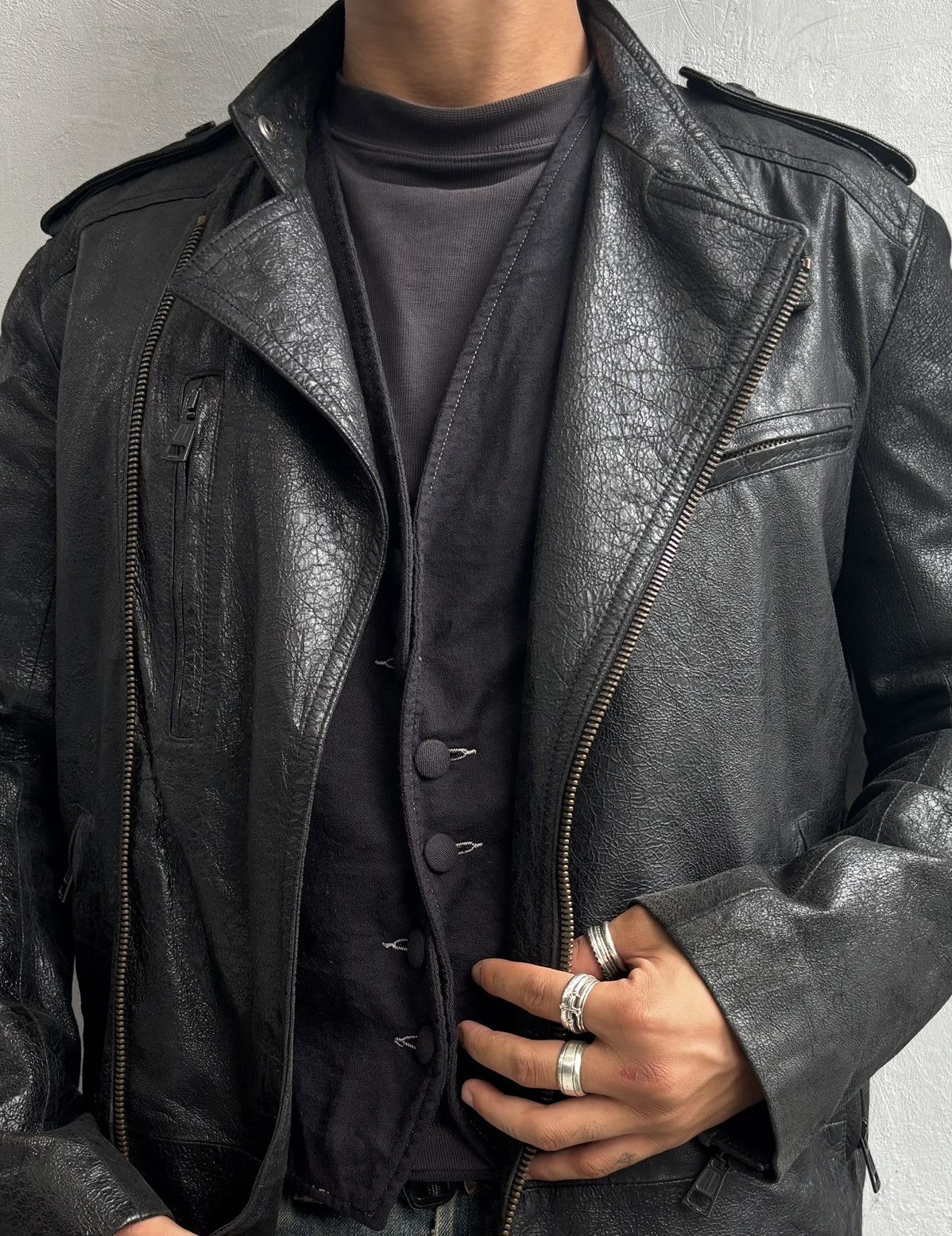 Ann Demeulemeester Ann Demeulemeester SS2003 cracked leather biker jacket Size US M / EU 48-50 / 2 - 6 Thumbnail