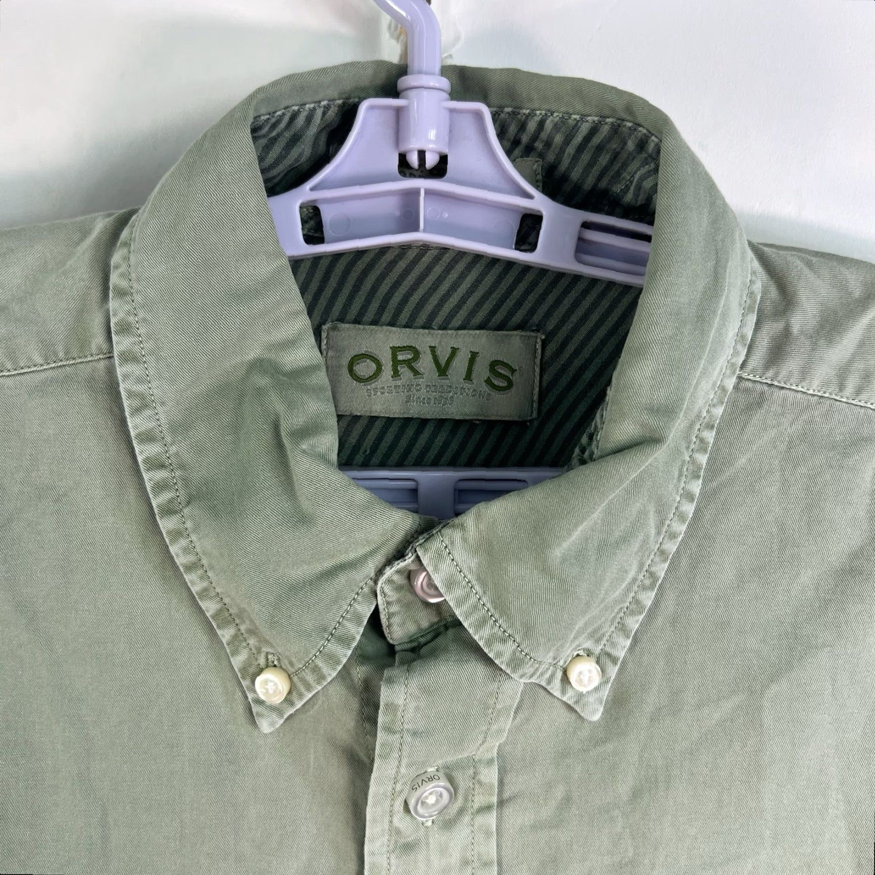 Orvis VINTAGE Orvis Button-Down Shirt Men’s L Green Long Sleeve Shirt Adult Large Green Solid 50 Chest Outdoor Classic Mens Size US L / EU 52-54 / 3 - 4 Thumbnail