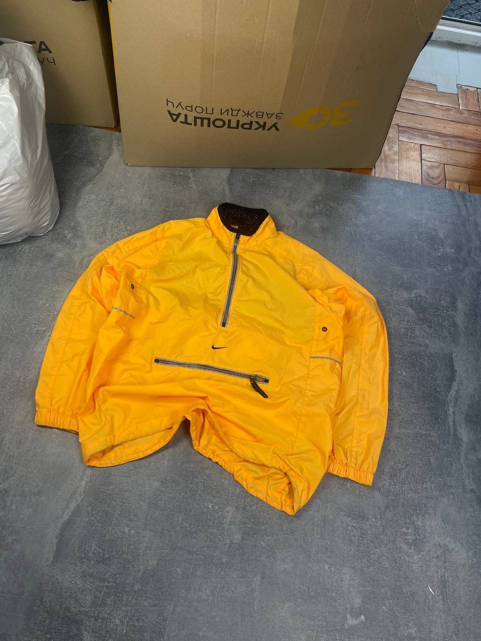 Nike Vintage Nike Reflective logo anorak light jacket Size US M / EU 48-50 / 2 - 4 Thumbnail