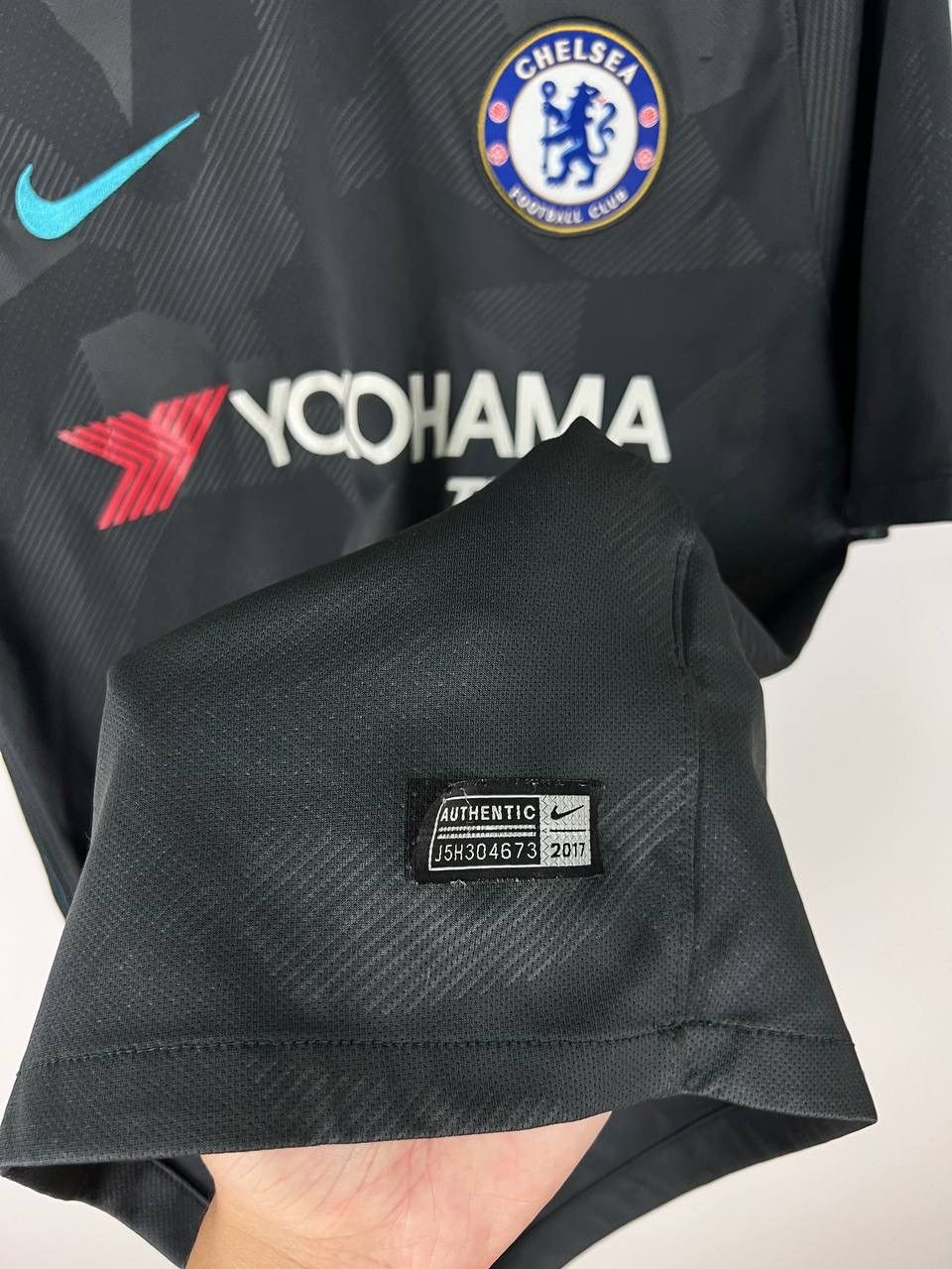 Vintage Chelsea Nike soccer t-shirts size S Size US S / EU 44-46 / 1 - 6 Thumbnail