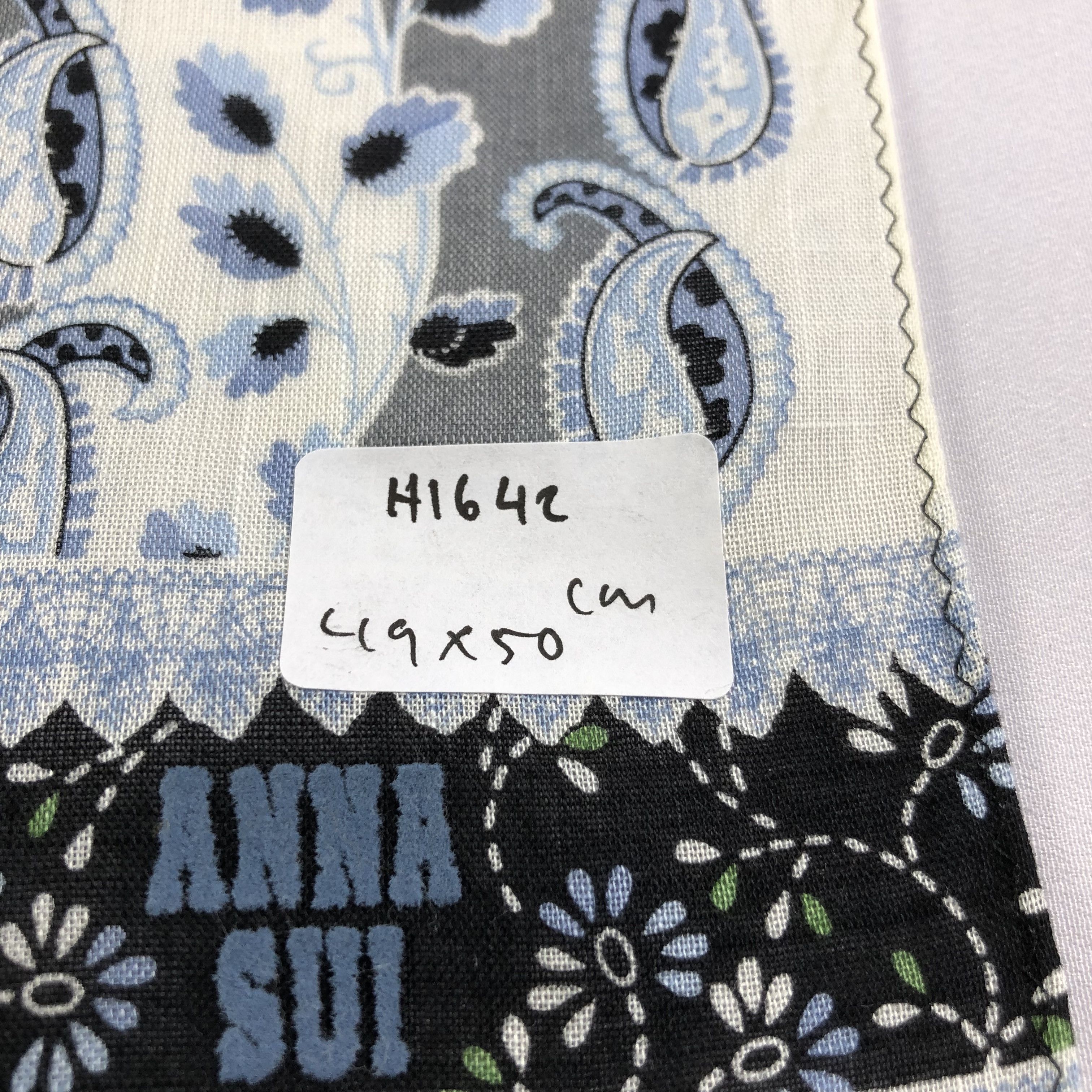 Anna Sui Anna Sui Handkerchief Neckerchief Bandana H1642 Size ONE SIZE - 5 Thumbnail