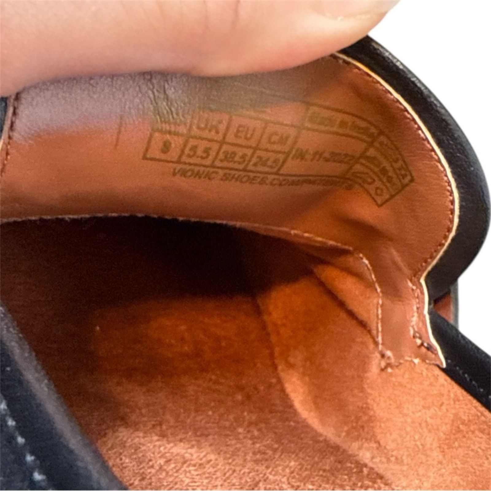 Vionic Vionic Elodie Black Leather Lug Sole Chunky Slip On Loafers Size US 8 / IT 38 - 9 Thumbnail
