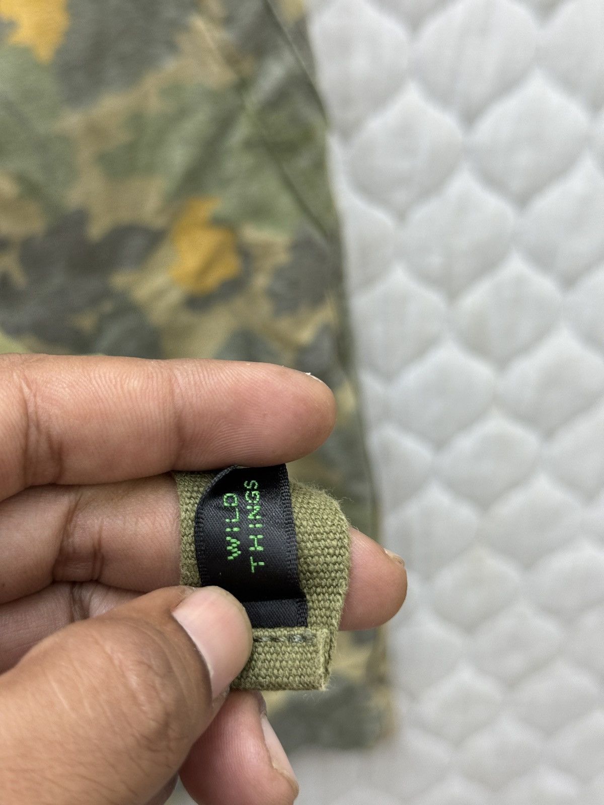 Wild Things 🔥🔥🔥ARCHIVE WILD THINGS CAMO SHORTS Size US 31 - 4 Thumbnail