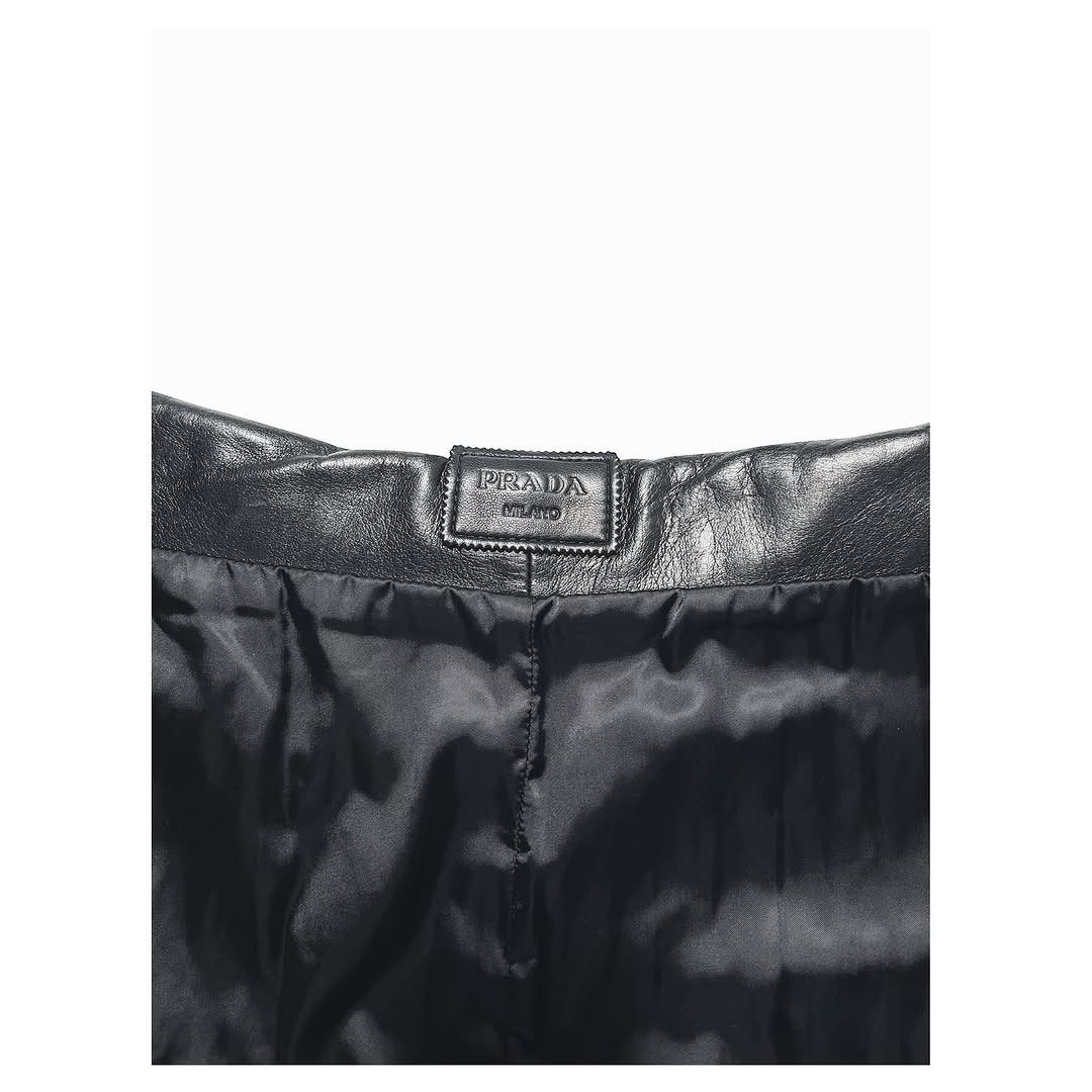 Prada Rare PRADA Lampskin Skirt Size 30" / US 8 / IT 44 - 8 Thumbnail