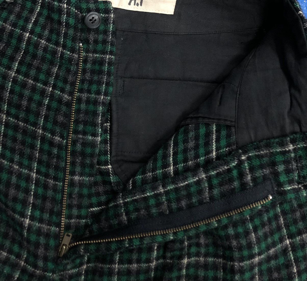 Vintage Vintage A.T Tapered Green Check Wool Pants – Made in Japan Size US 26 / EU 42 - 14 Thumbnail
