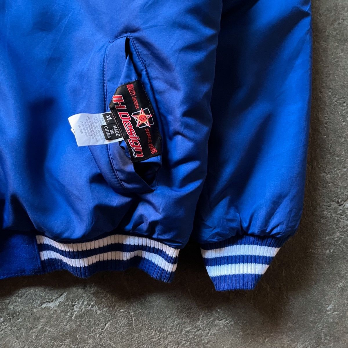JH Design Vintage JH design NY Giants reversible varsity jacket Size US XL / EU 56 / 4 - 6 Thumbnail