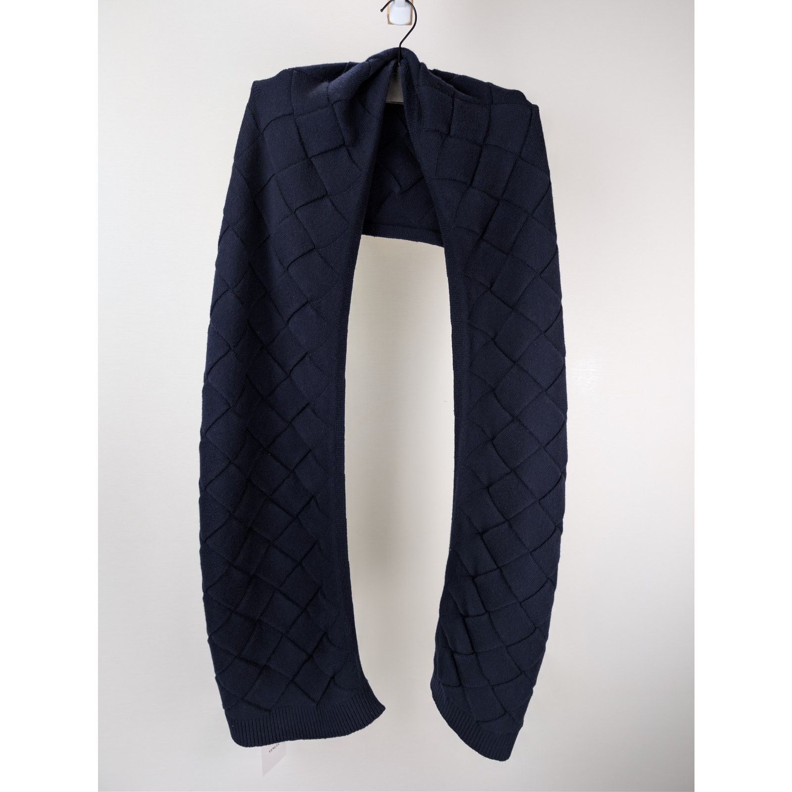 Bottega Veneta o1rshd1 Size: OS / MW Wool Interccio 3D Scarf in Navy Size ONE SIZE - 6 Thumbnail