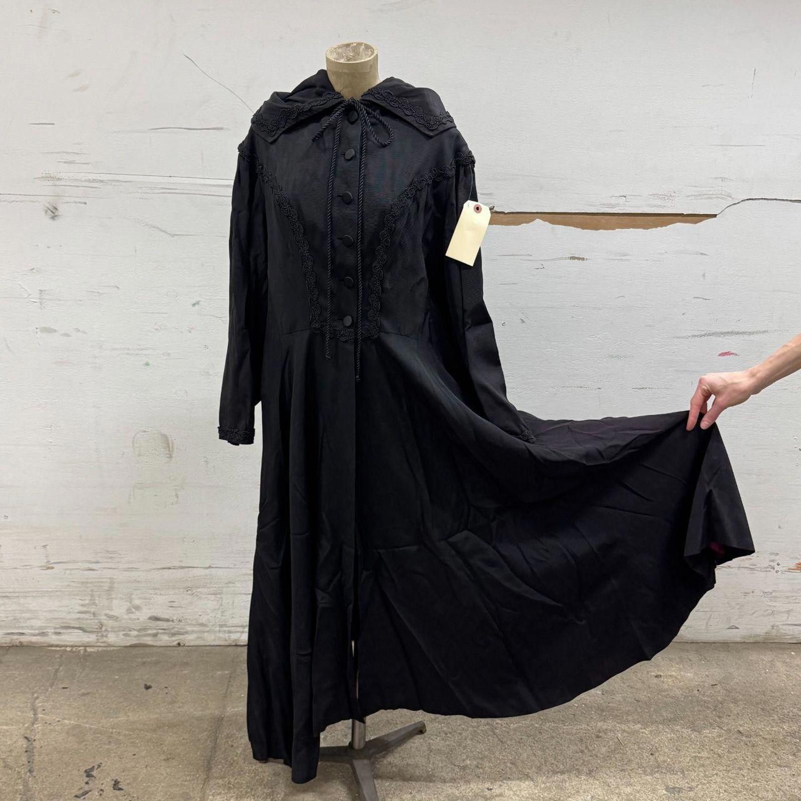 Other Vintage 50s Black Hooded Victorian Style Cloak Trench Coat Size S / US 4 / IT 40 - 3 Thumbnail