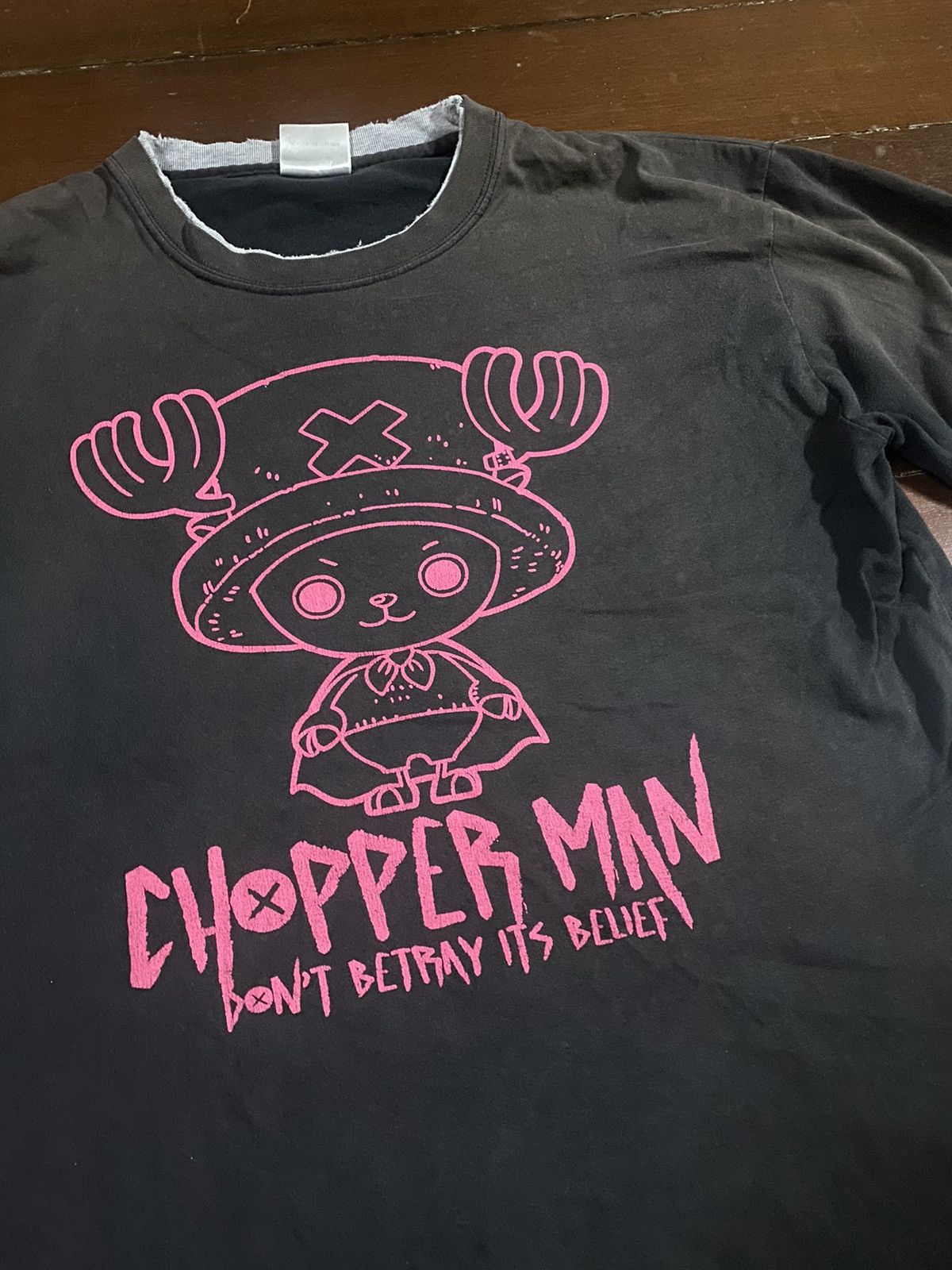 Anime Vintage ONE PIECE tony chopper man sun faded Anime Tee Size US XL / EU 56 / 4 - 7 Thumbnail