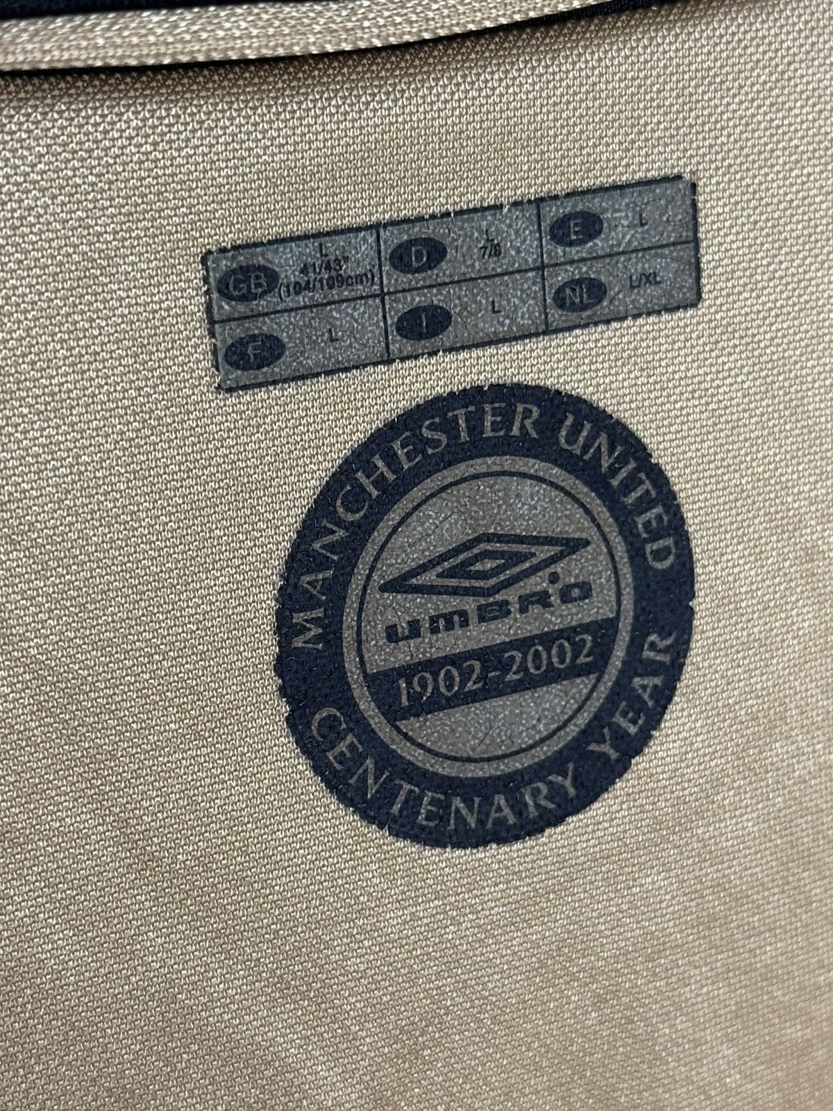 Umbro Manchester United 01/02 Away Veron Football Jersey T-Shirt Size US L / EU 52-54 / 3 - 19 Thumbnail
