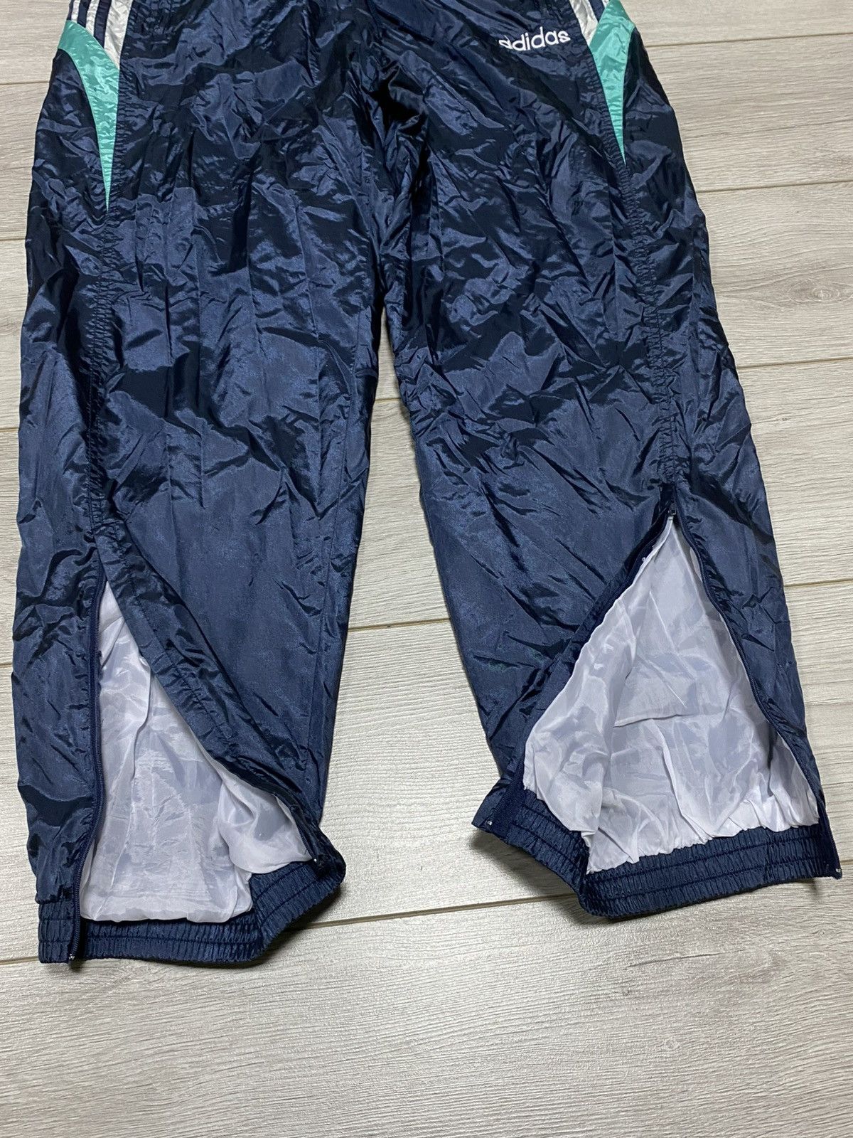 Adidas Adidas vintage track suit zip patterns 90s pants jacket Size US L / EU 52-54 / 3 - 18 Thumbnail
