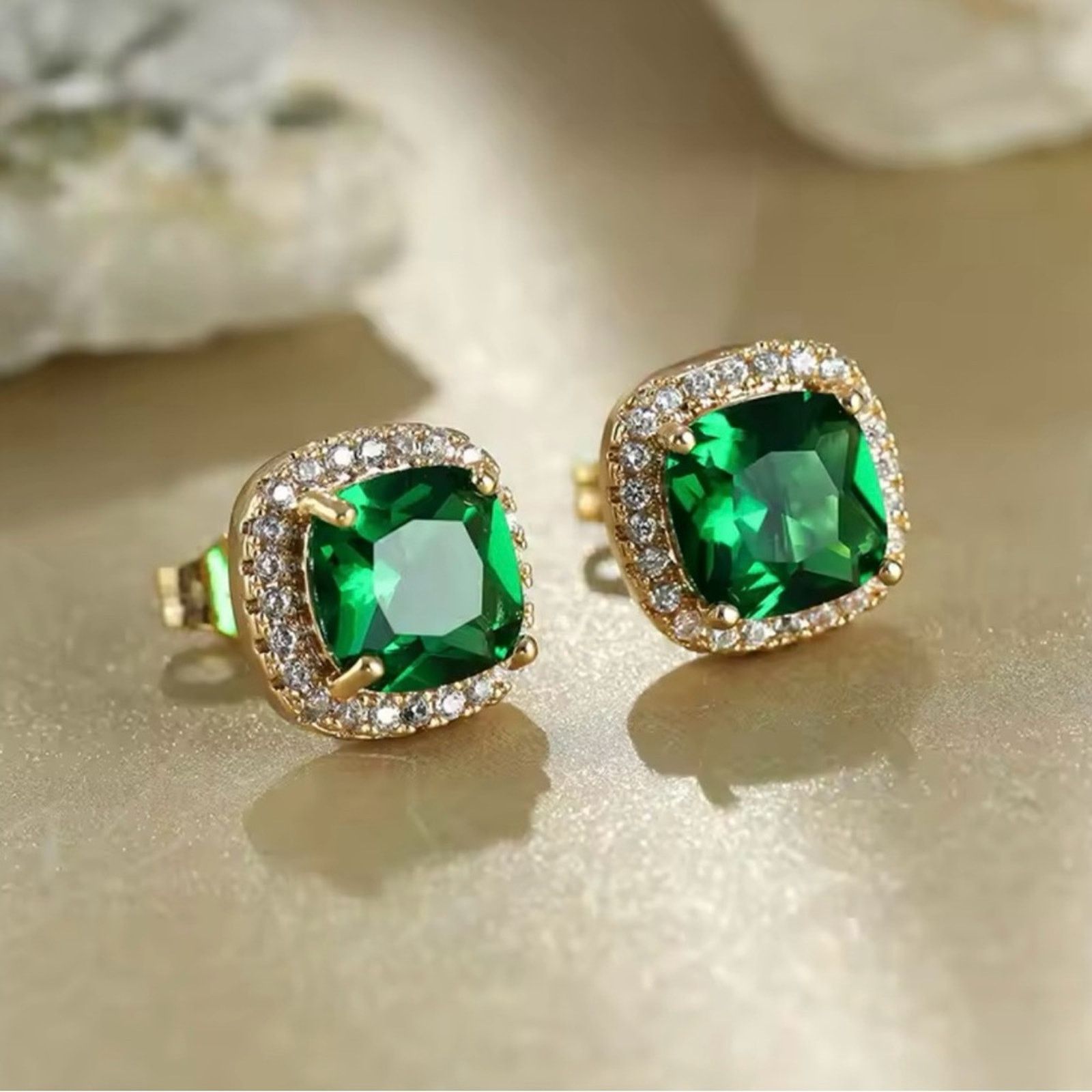 Other Luxury Green Crystal Stud Earrings Classic Green Zircon Size ONE SIZE - 2 Thumbnail