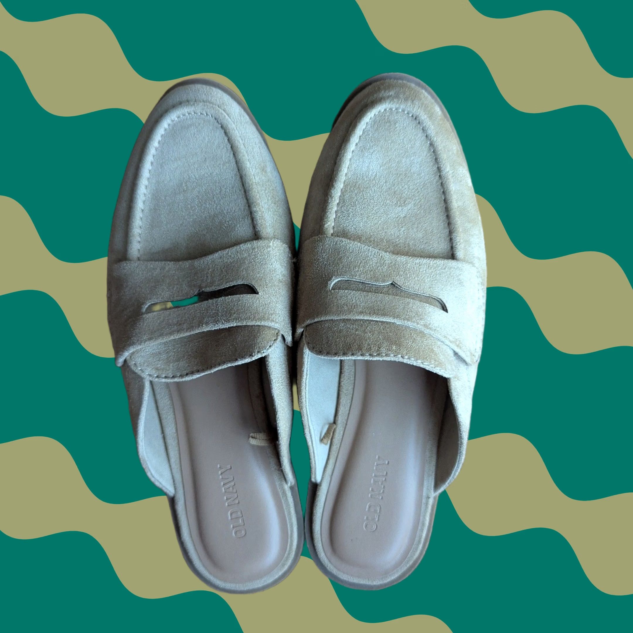 Old Navy Old Navy Sand Beige Vegan Suede Loafer Mule Flats Womens Sz 7 Minimalist Preppy Size US 7 / IT 37 - 1 Thumbnail