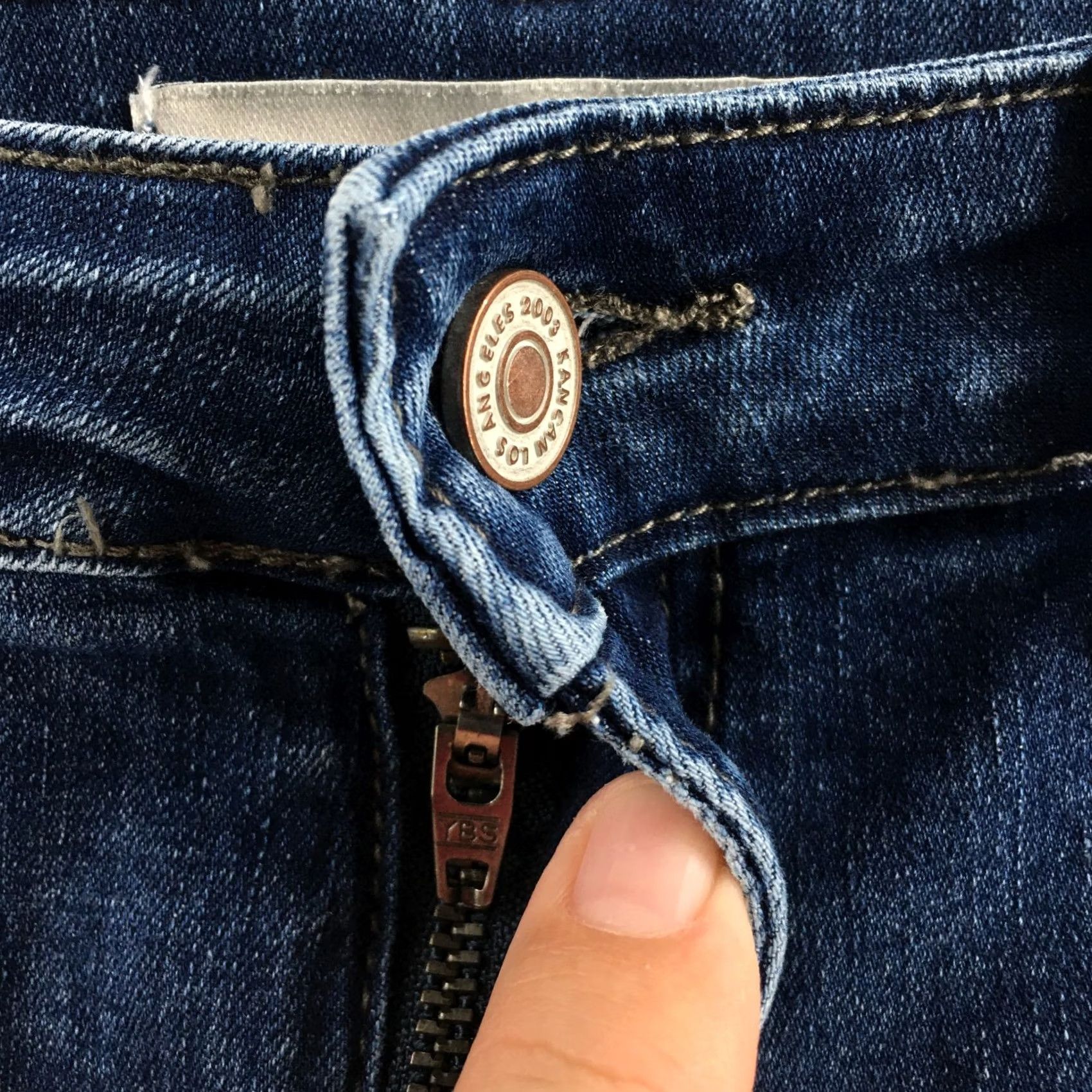 Vintage Kancan Skinny Jeans Womens 27 Blue Denim Mid Rise Zip Fly Pockets Jeans 28 Inseam Size 27" / US 4 / IT 40 - 5 Thumbnail