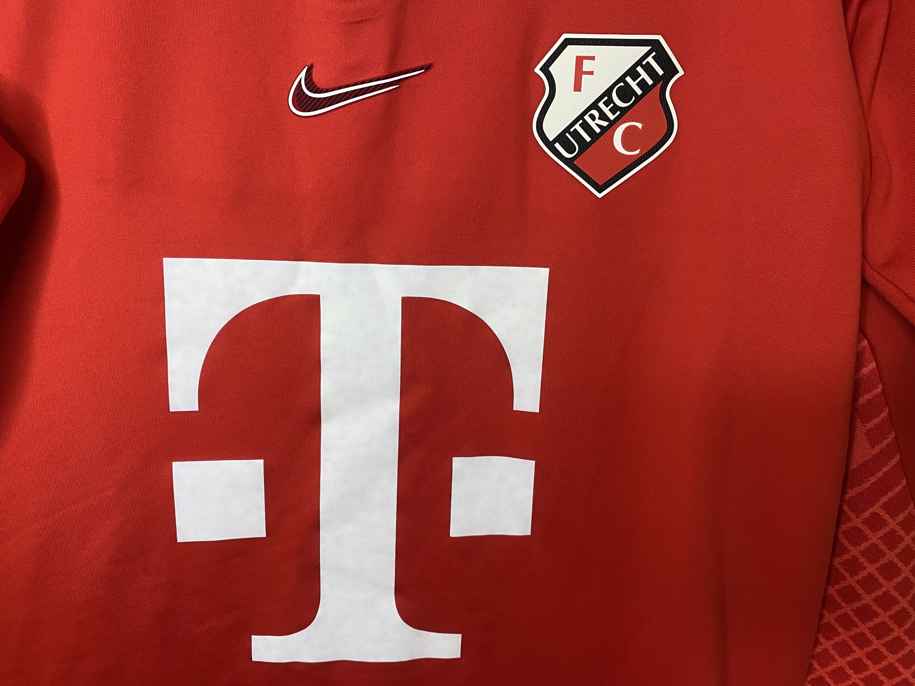 Nike × UEFA UTRECHT 2022 2023 TRAINING TOP FOOTBALL SHIRT SOCCER JERSEY Size US M / EU 48-50 / 2 - 3 Thumbnail