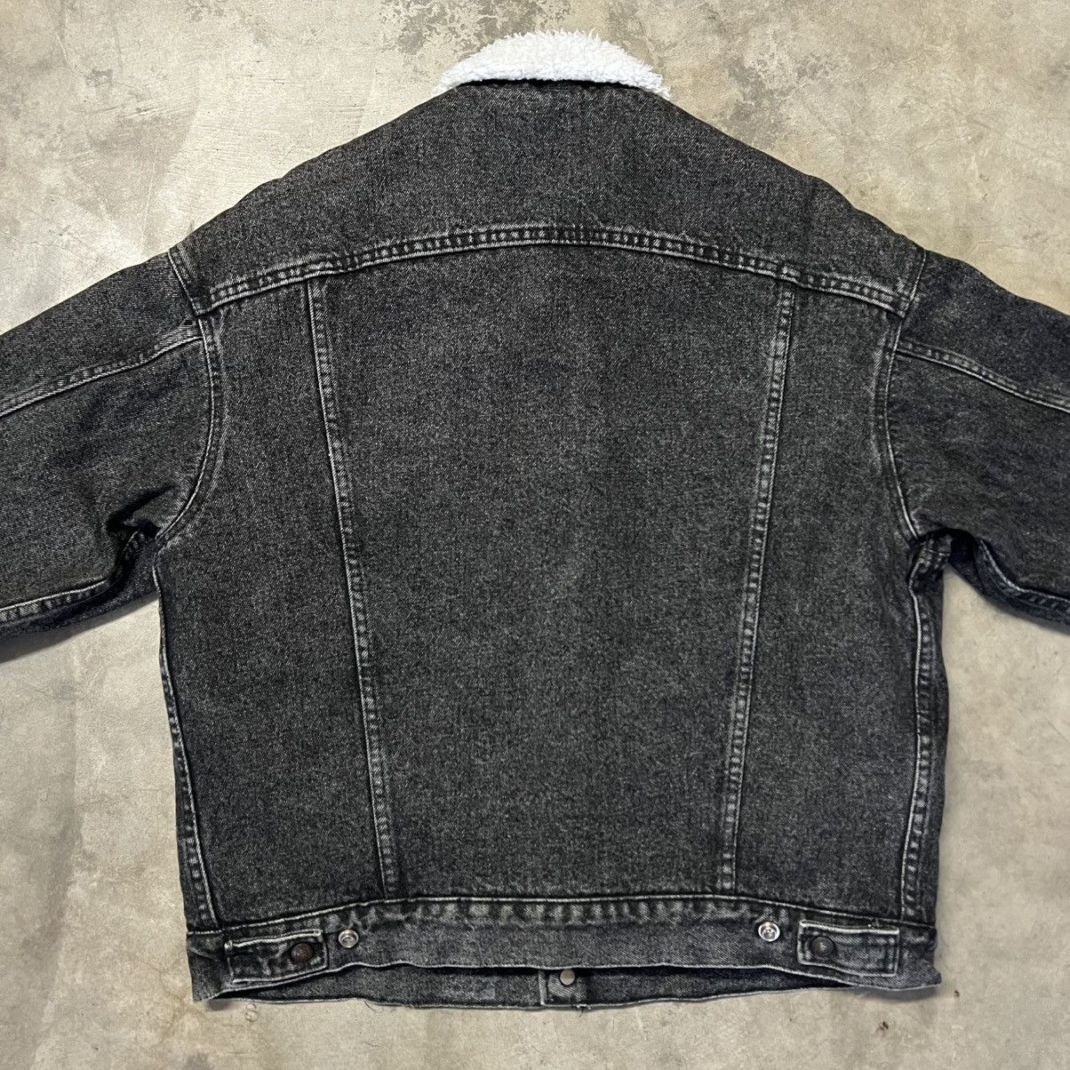 Levi's × Levi's Vintage Clothing × Vintage Vintage 80’s Levi’s 🇺🇸 Black Denim Sherpa Trucker Jacket Size US L / EU 52-54 / 3 - 6 Thumbnail