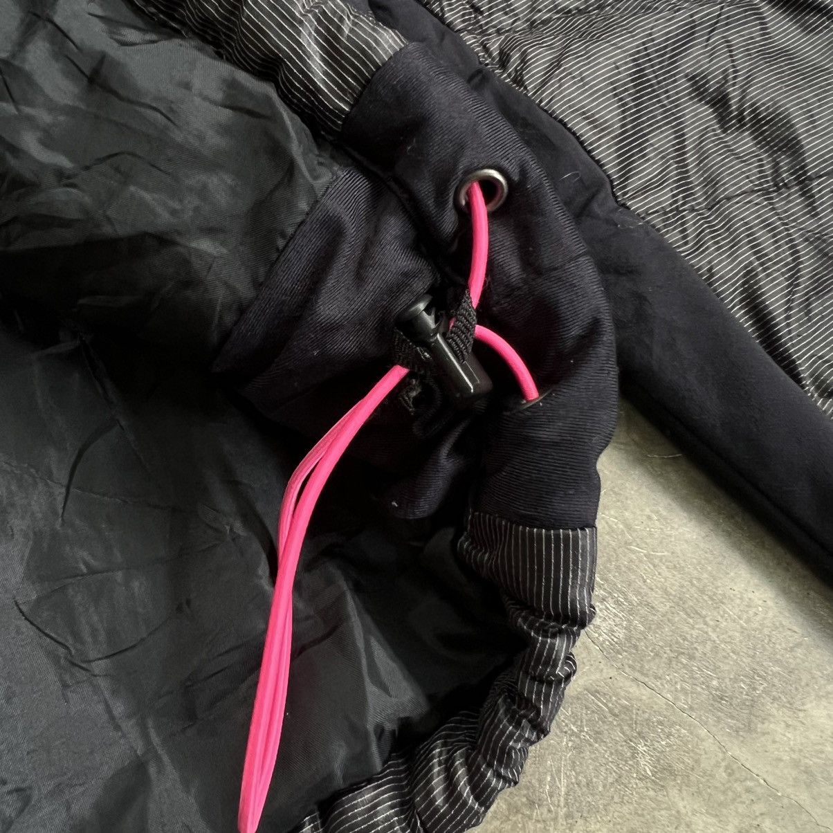 Oakley 2000s Oakley Puffer Zip Jacket Size US L / EU 52-54 / 3 - 6 Thumbnail