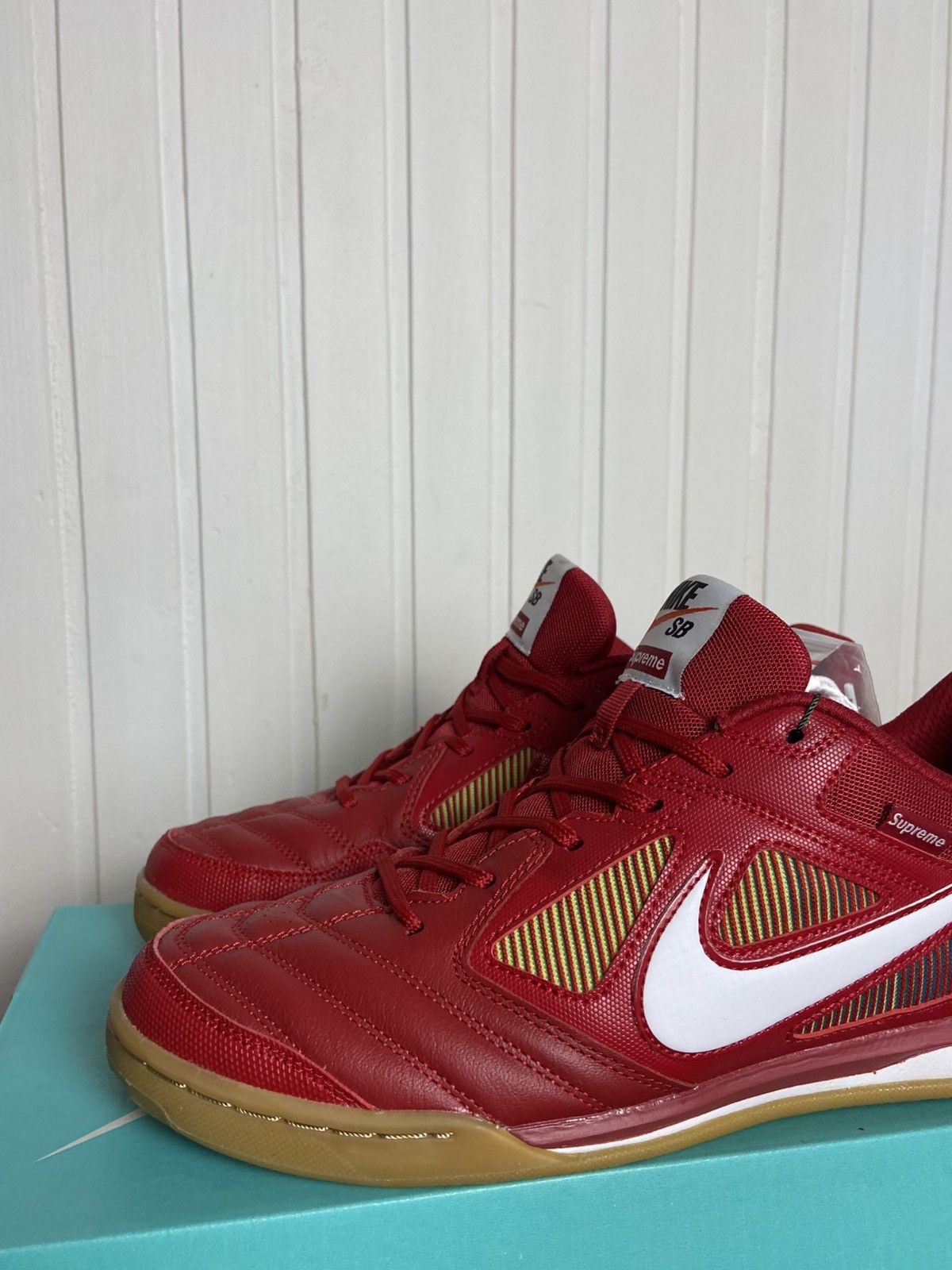 Nike × Supreme New Nike SB Gato "Supreme Red" Authentic 2018 Size 10US Size US 10 / EU 43 - 8 Thumbnail