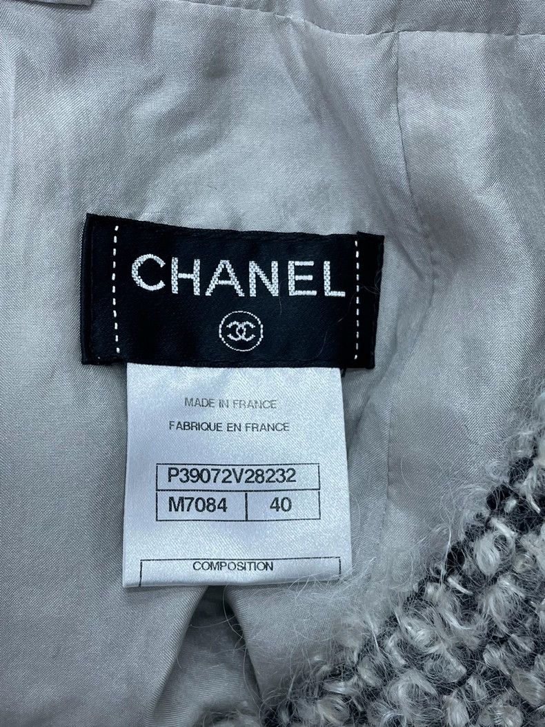 Chanel chanel Grey tweed skirt Size 26" / US 2 / IT 38 - 3 Thumbnail
