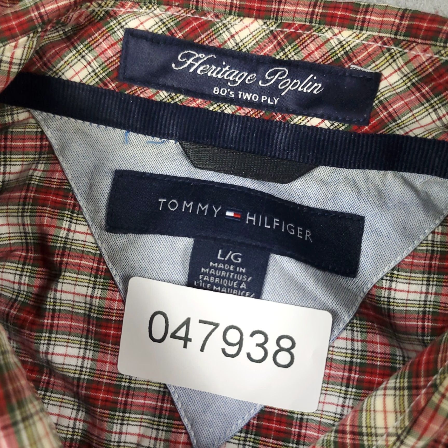 Tommy Hilfiger Tommy Hilfiger Red Plaid Button-Up Shirt Mens Large Long Sleeve Casual Size US L / EU 52-54 / 3 - 8 Thumbnail