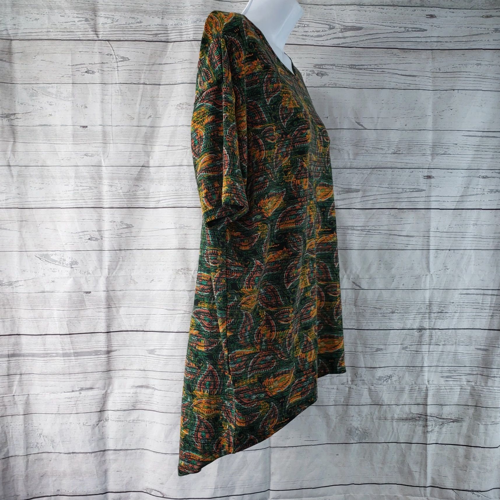 Vintage VINTAGE LuLaRoe Womens Irma Top Sz 2XS Green Orange Floral Short Sleeve Size XXS / US 00 / IT 34 - 3 Thumbnail