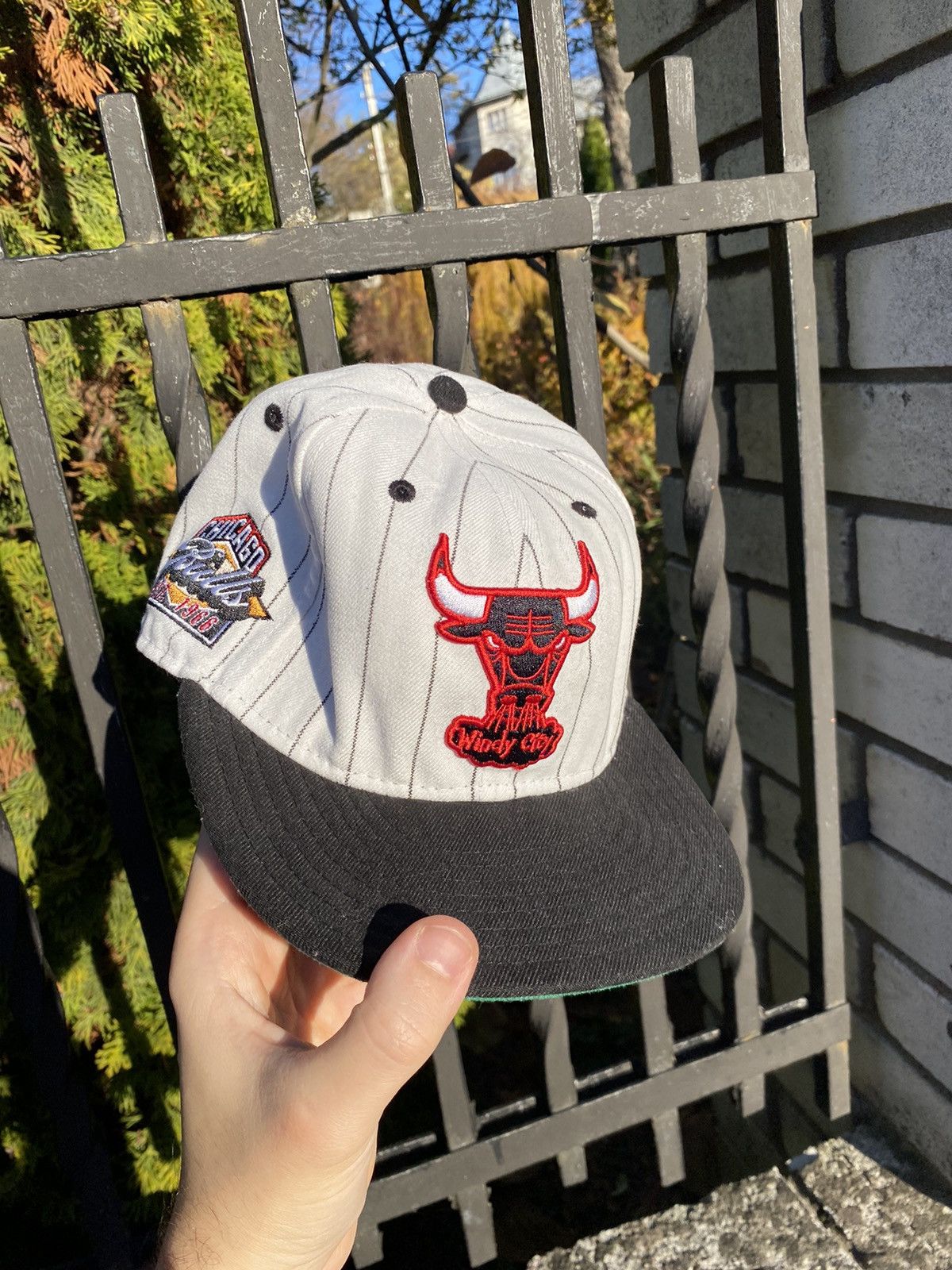 NBA × New Era New Era Chicago Bulls Windy City Cap White Hardwood Classics Size ONE SIZE - 5 Thumbnail