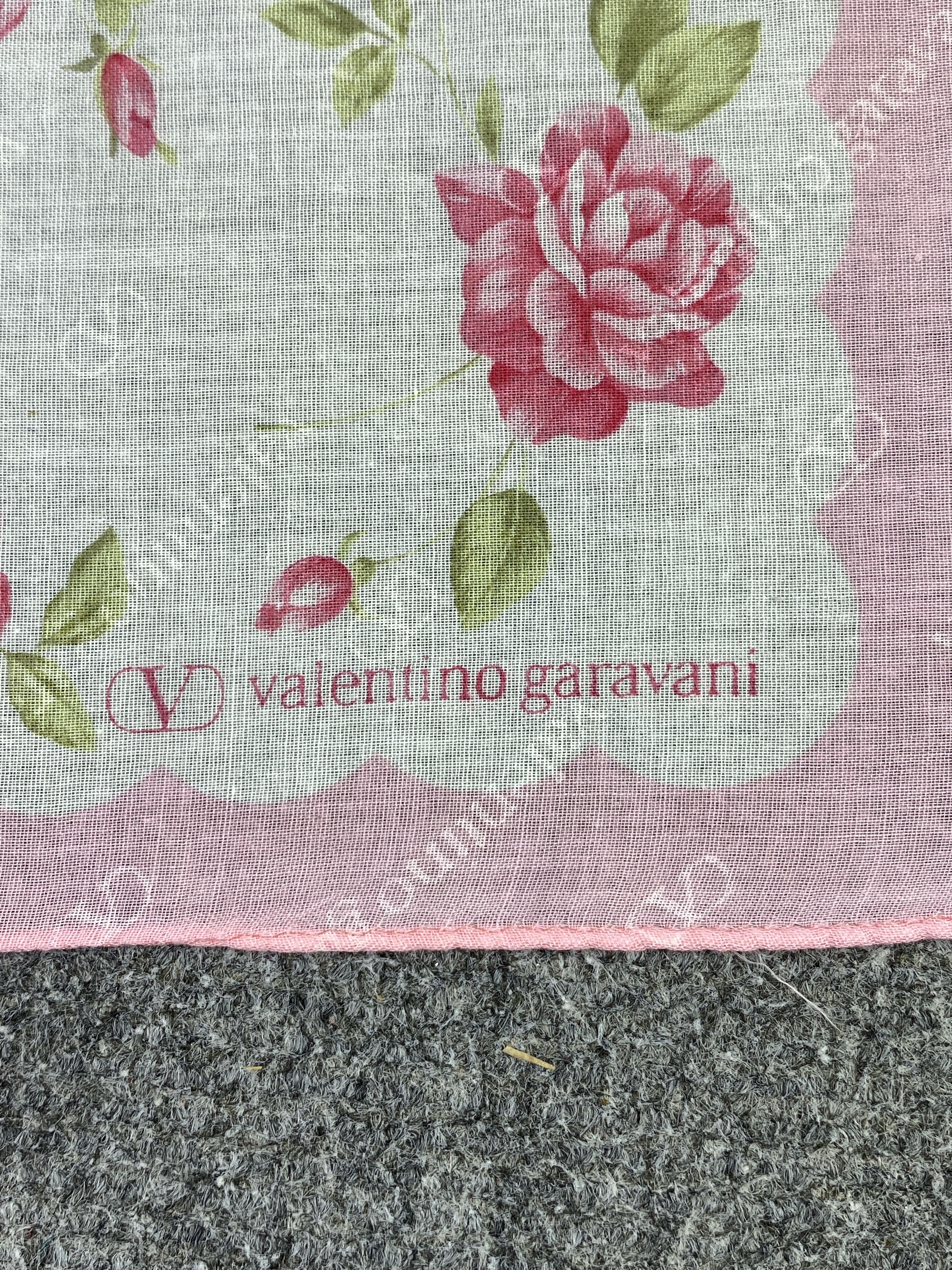 Valentino Valentino Garavani Handkerchief / Neckerchief KT0181 Size ONE SIZE - 7 Thumbnail
