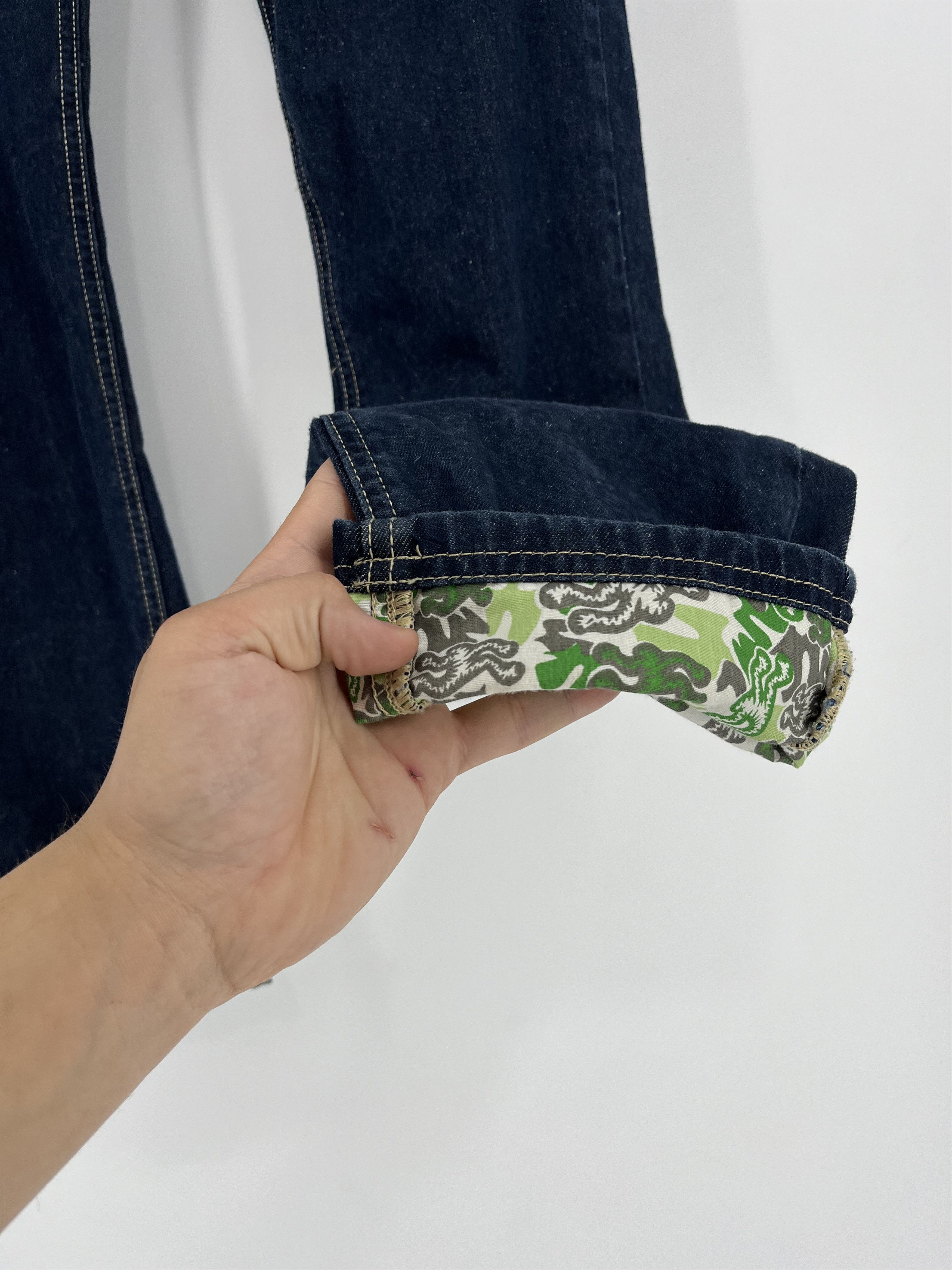 Airwalk × Vintage Vintage Airwalk Turn Up Jean Running Man Skate Jeans Size US 32 / EU 48 - 6 Thumbnail