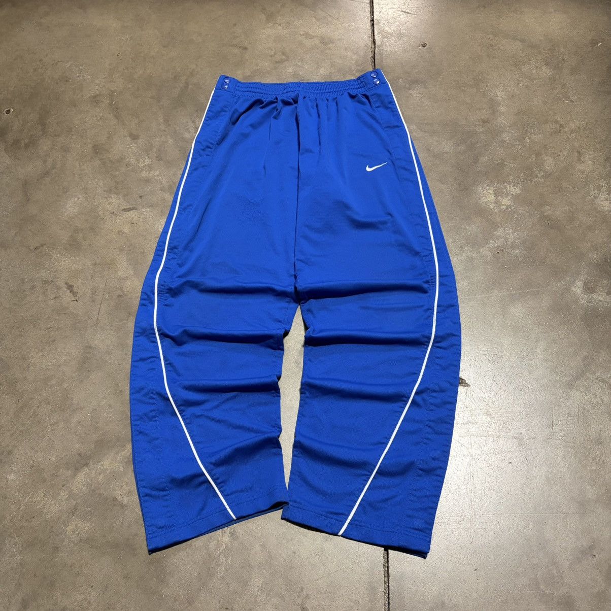 Nike Vintage Nike Tear Away Track Pants Side Button Snap Baggy Size US 29 - 1 Thumbnail