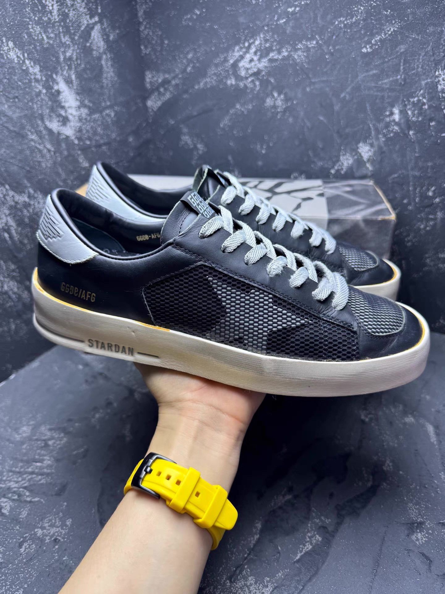 Golden Goose Golden Goose Black & Gray Mesh Distressed Sneakers Q10 Size US 7 / EU 40 - 8 Thumbnail