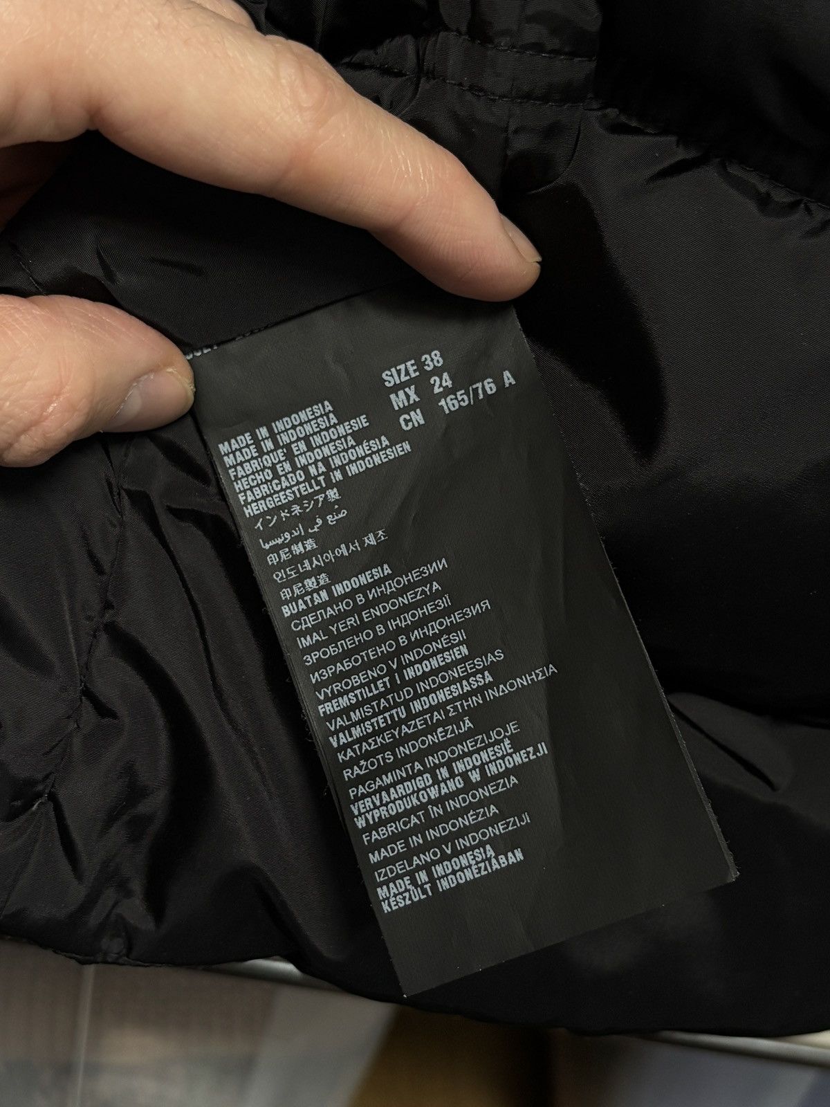 Prada Prada Black Down Puffer Jacket Size XS / US 0-2 / IT 36-38 - 15 Thumbnail