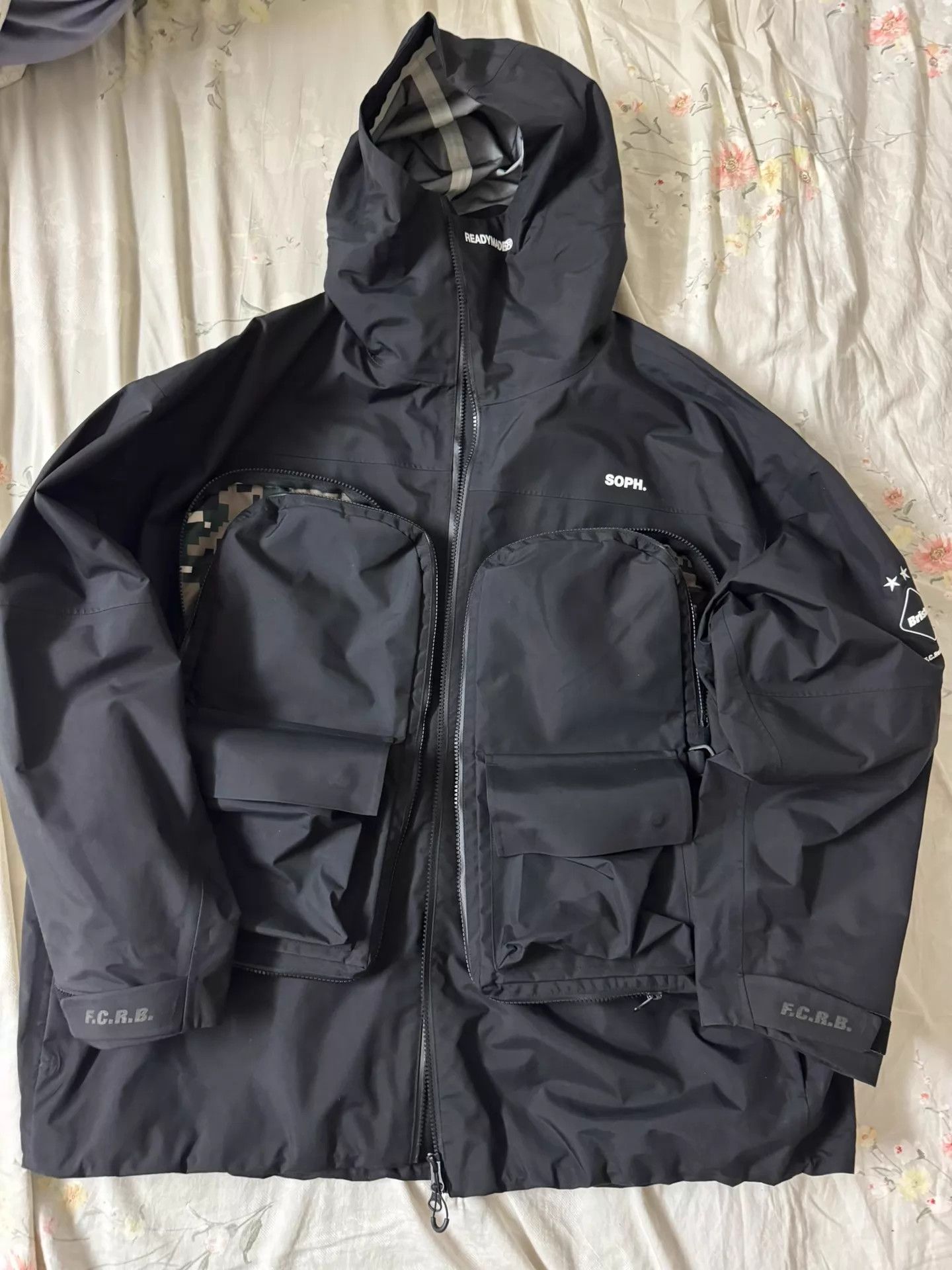F.C. Real Bristol F.C.Real Bristol x readymade 20th Anniv Hard Shell Jacket L Size US L / EU 52-54 / 3 - 2 Thumbnail