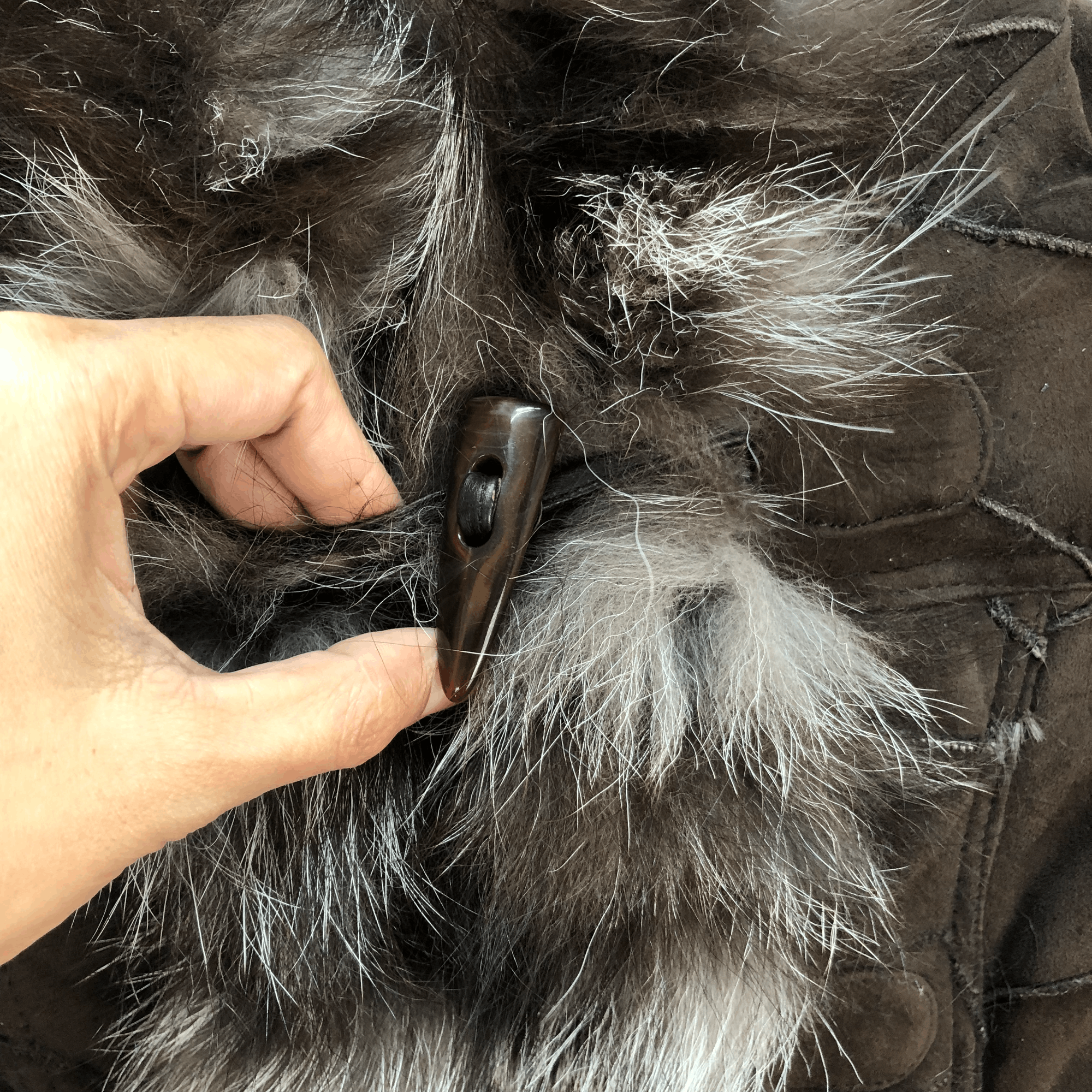 Fox Racing PATCHWORK SHEEP SKIN SILVER FOX FUR OVERCOAT #5752-205 Size S / US 4 / IT 40 - 4 Thumbnail