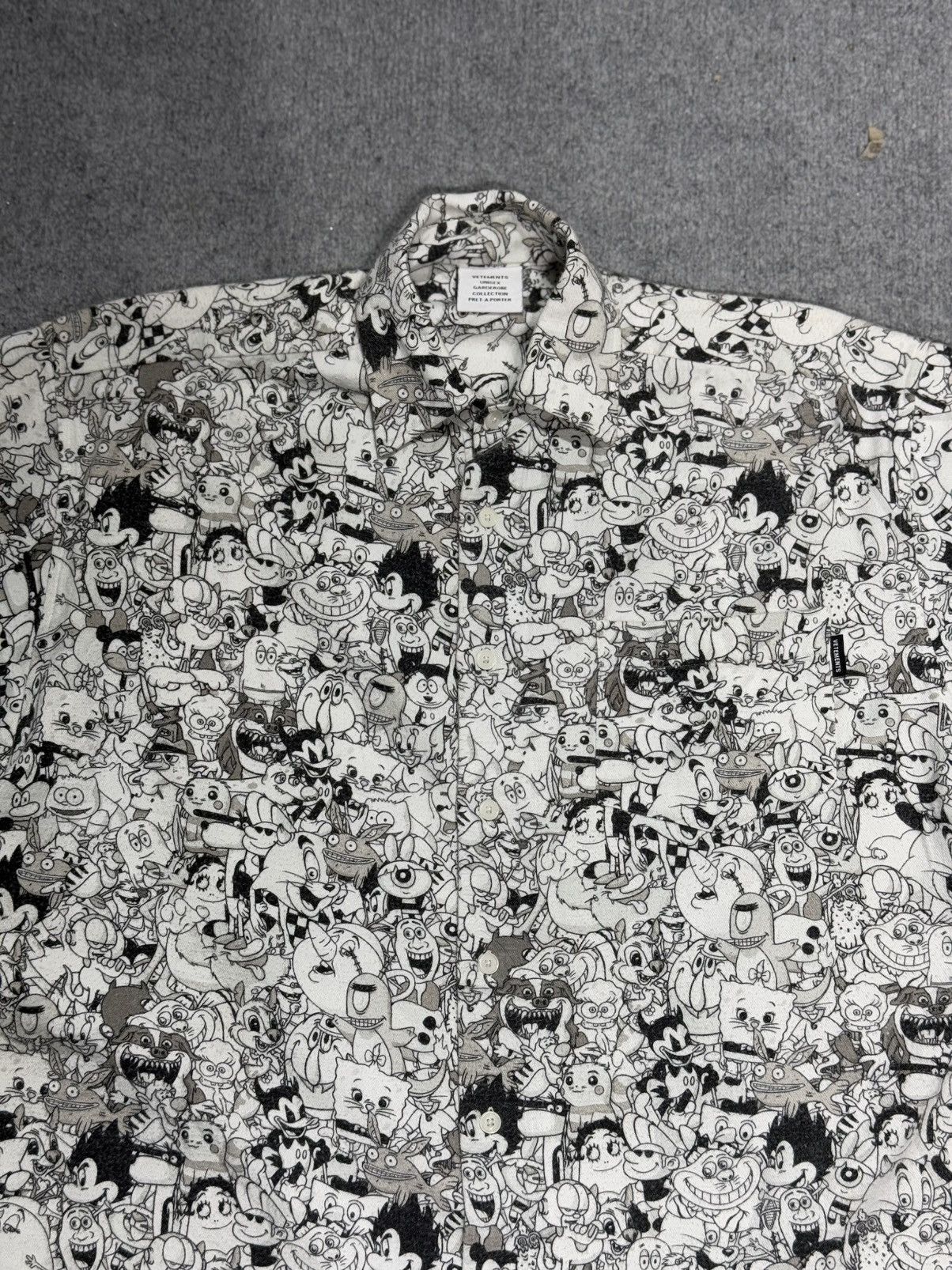 Vetements Vetements Cartoon Mania Flannel Shirt 'Black/White' Size US S / EU 44-46 / 1 - 4 Thumbnail