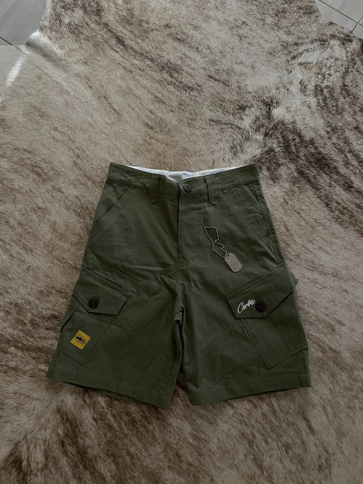 image of Corteiz Army Cargo Shorts in Green, Men's (Size 30)