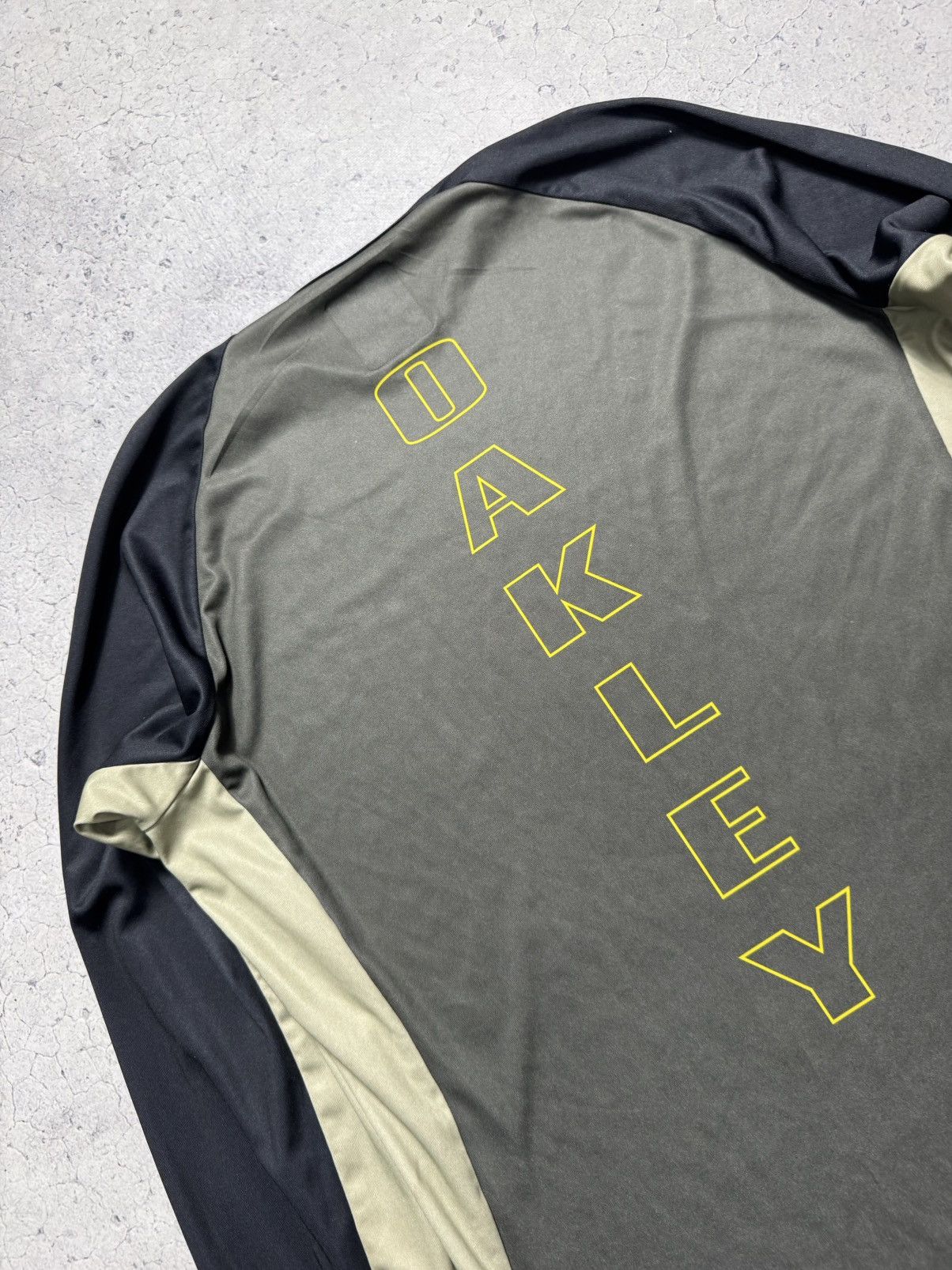 Oakley Oakley Tech Termo Long Sleeve Shirt Big Logo Size M Size US M / EU 48-50 / 2 - 10 Thumbnail
