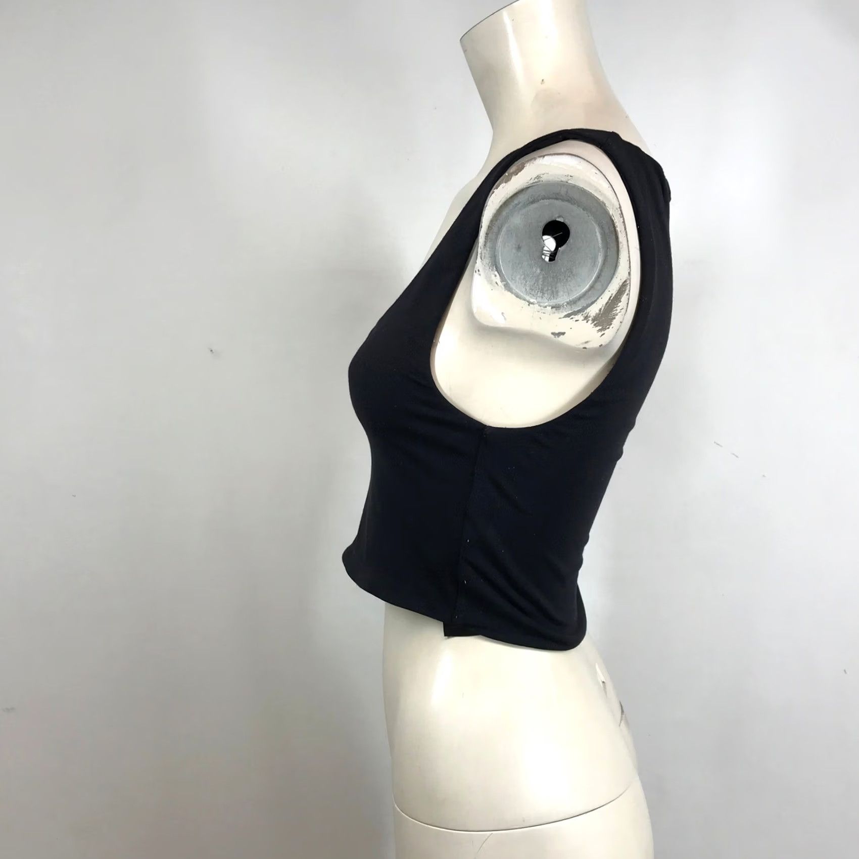 Vintage Babaton Black Contour Scoopneck Crop Top M Sleeveless Tank Womens Slim Cropped Size M / US 6-8 / IT 42-44 - 6 Thumbnail