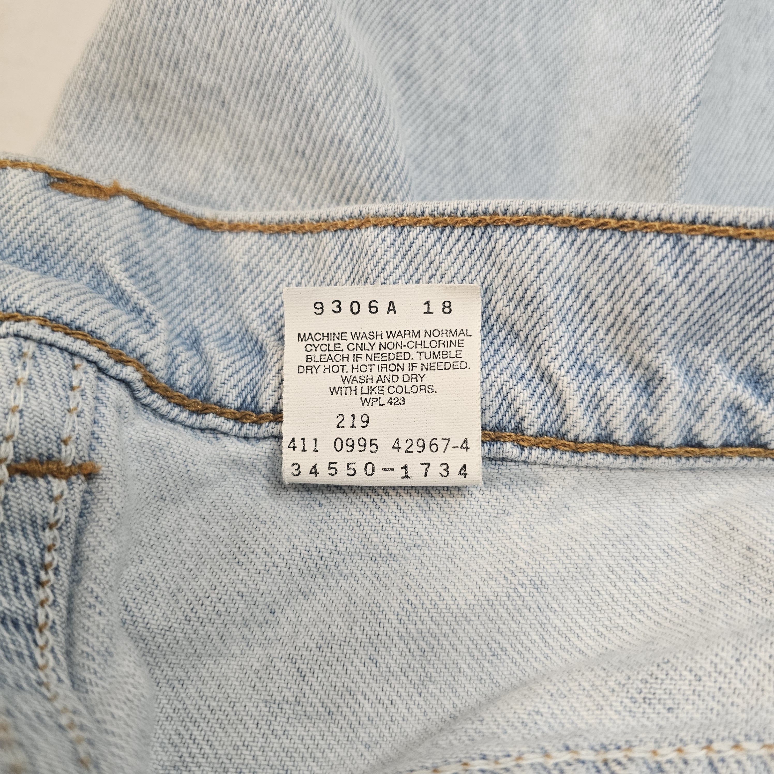Levi's Vintage 90's Orange Tab Levi's Shorts Size 38 Size US 38 / EU 54 - 4 Thumbnail