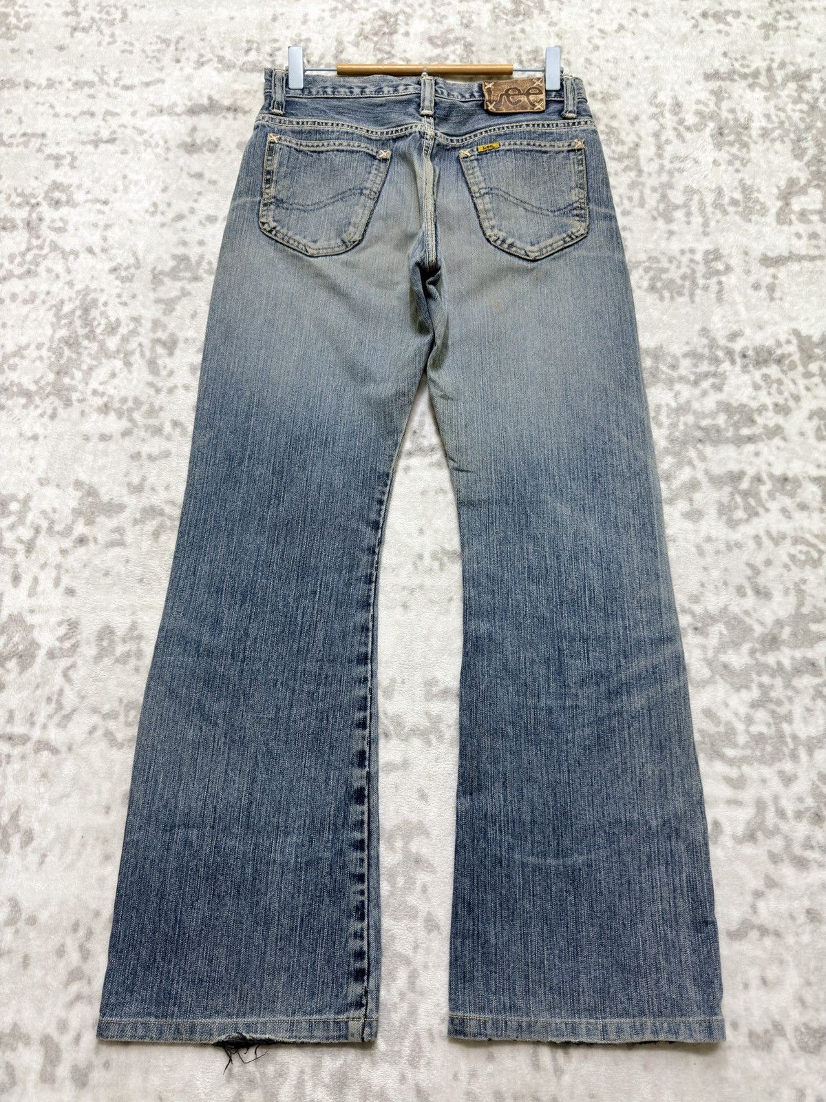 Vintage Vintage Lee Distressed Flare Bootcut Wiskered Denim Jeans Size US 29 - 2 Thumbnail