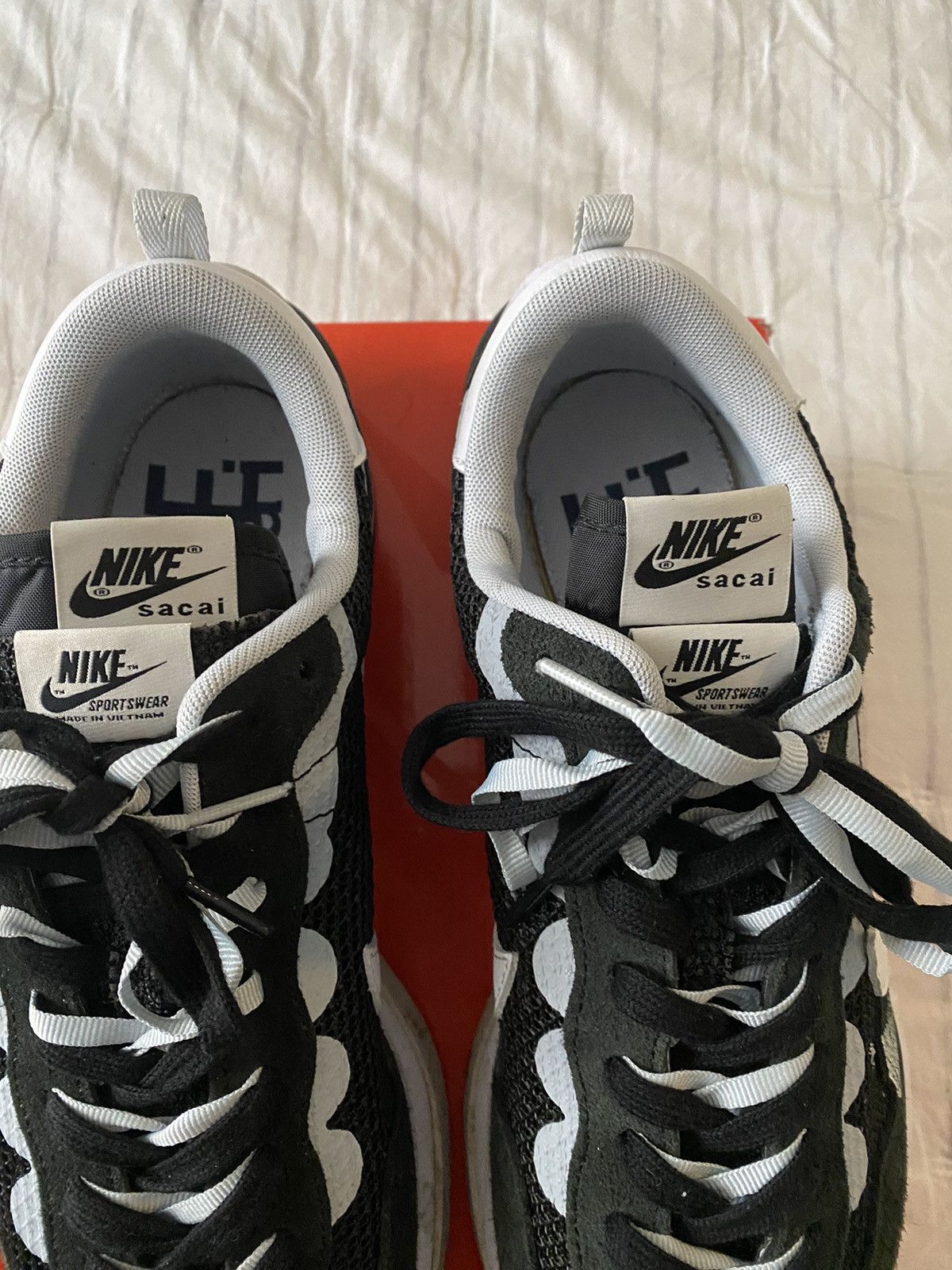 Nike 🔥 Nike x Sacai VaporWaffle CV1363-001 Size 13 US Men’s 🔥 Size US 13 / EU 46 - 5 Thumbnail