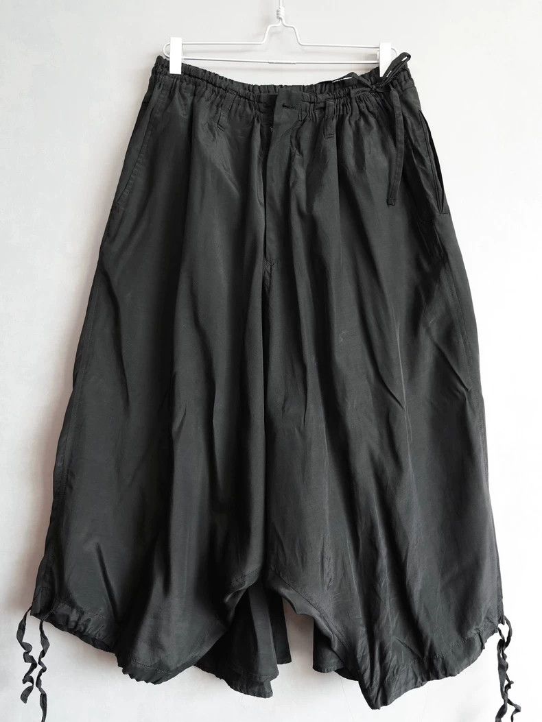 Yohji Yamamoto Yohji Yamamoto size 2 19SS blend glossy drawstring raven p Size US 28 / EU 44 - 2 Thumbnail