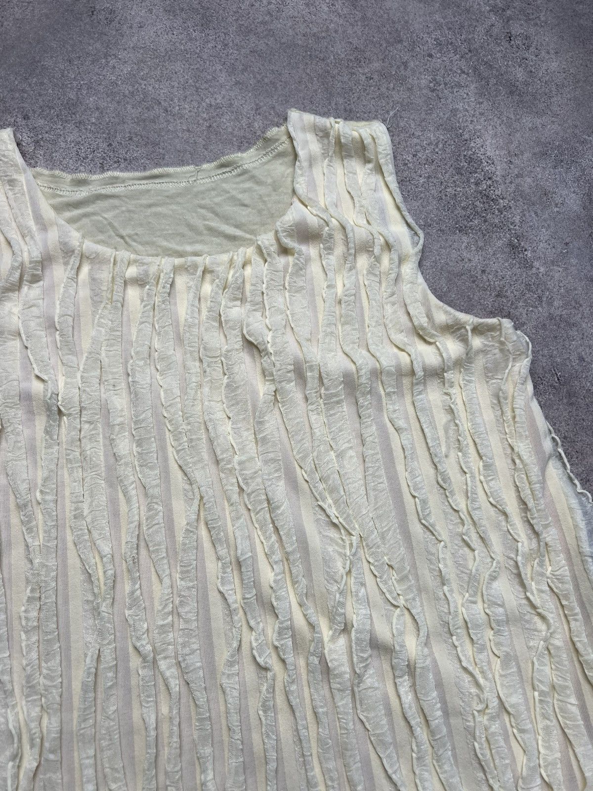 Japanese Brand × Vintage Vintage ruffle mesh cropped tank top Size US S / EU 44-46 / 1 - 3 Thumbnail