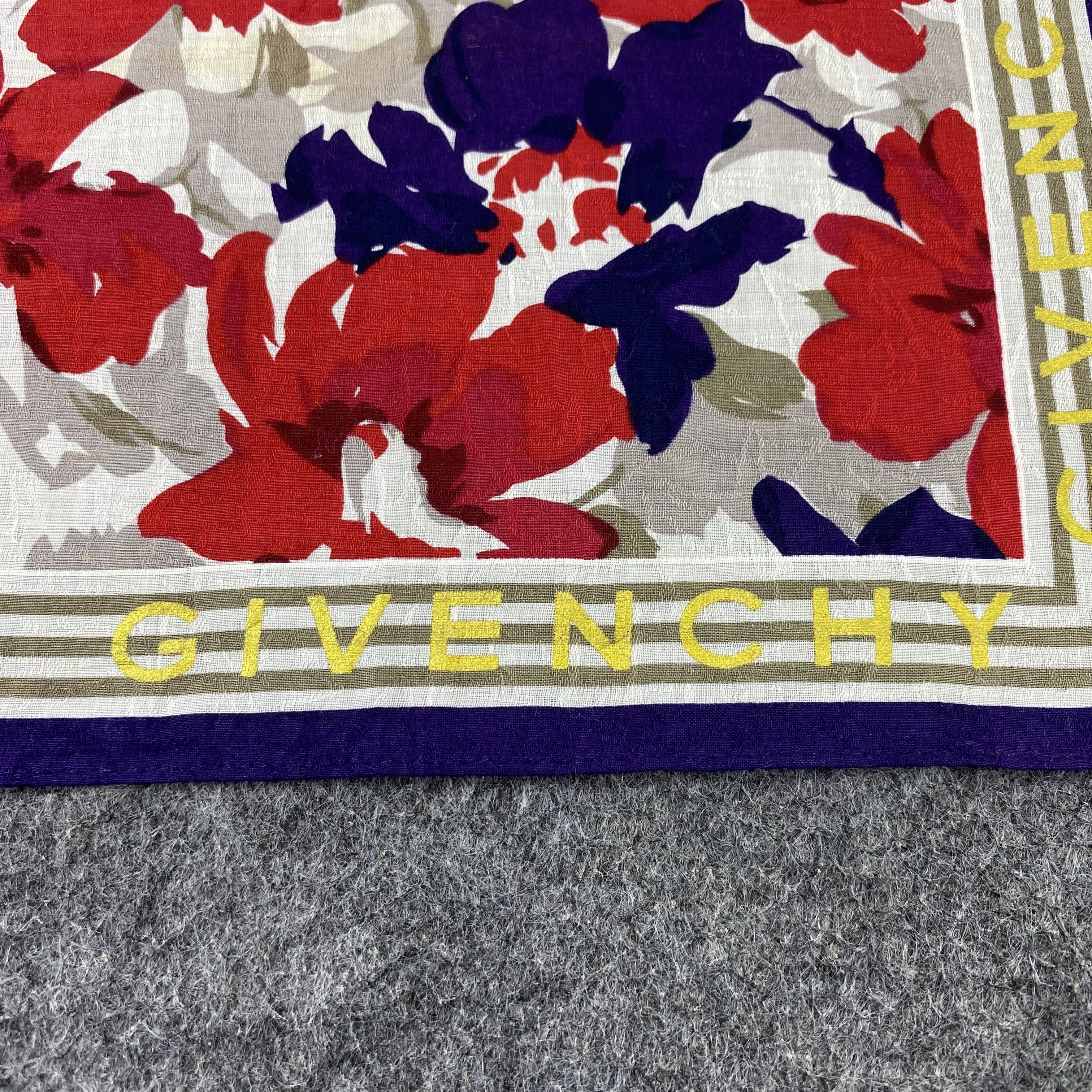 Givenchy Givenchy Handkerchief / Bandana / Neckerchief-B2237 Size ONE SIZE - 7 Thumbnail